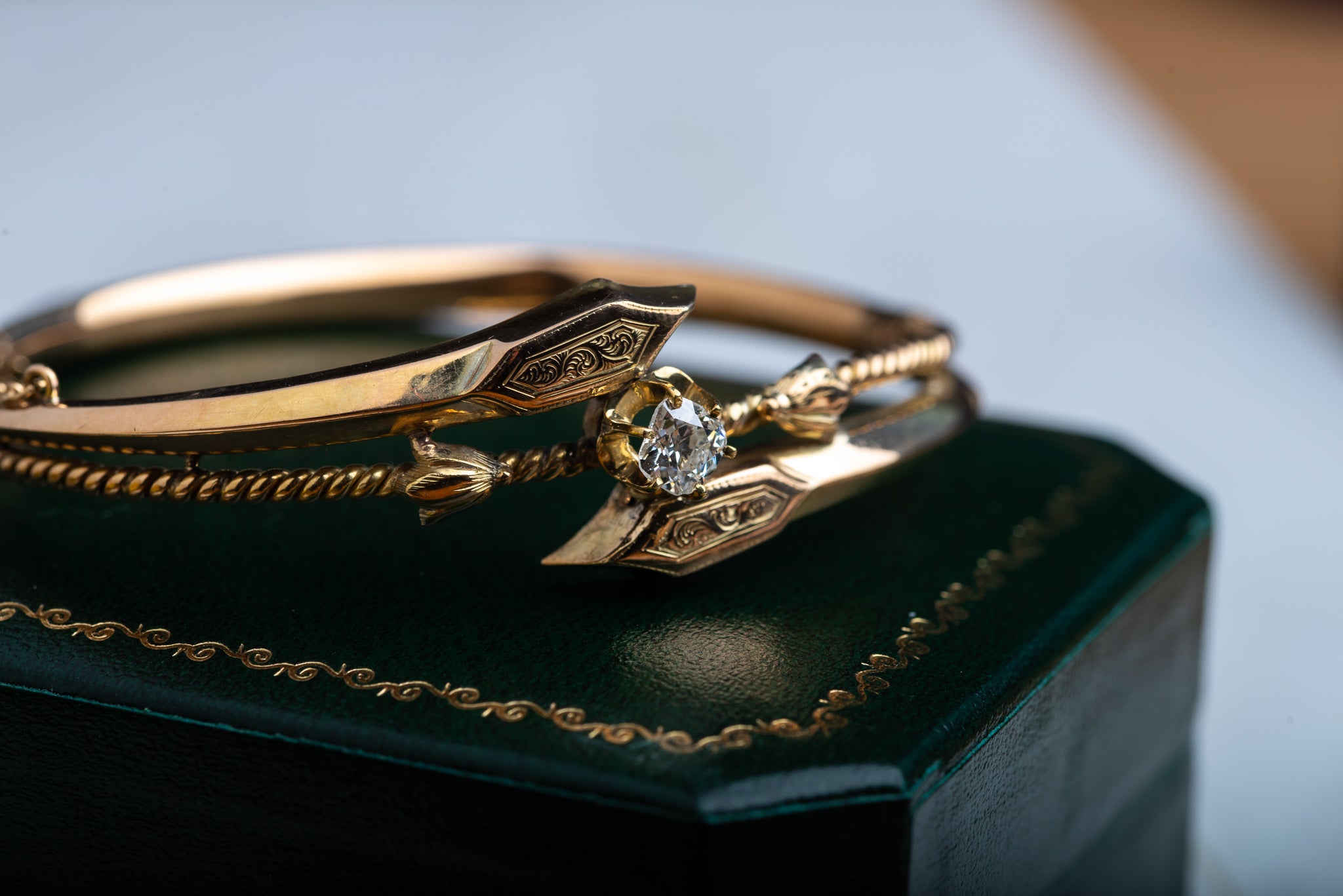 Edwardian Bypass OMC Diamond Bracelet 14K Gold - LUXORIA VITA