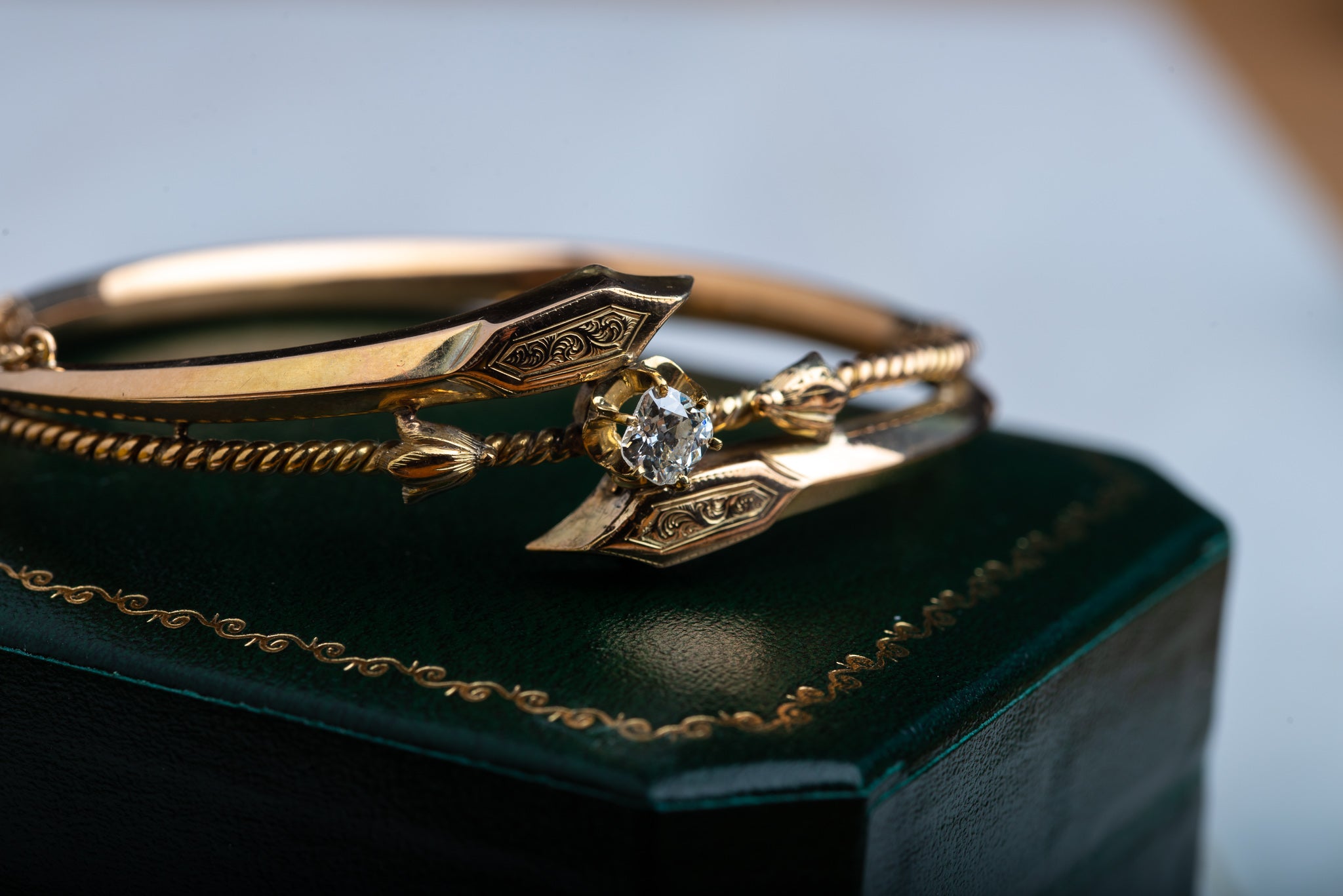 Edwardian Bypass OMC Diamond Bracelet 14K Gold - LUXORIA VITA