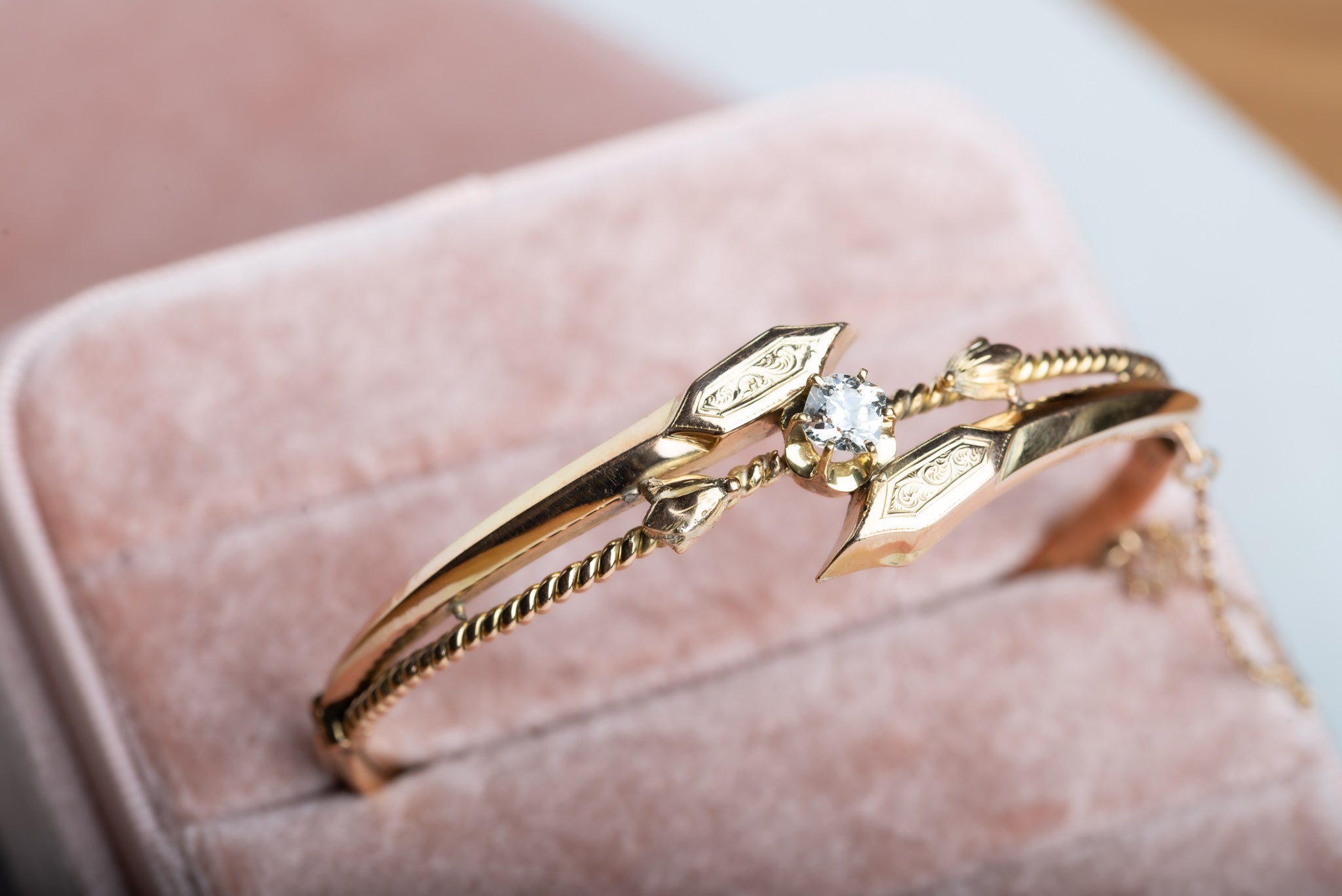 Edwardian Bypass OMC Diamond Bracelet 14K Gold - LUXORIA VITA