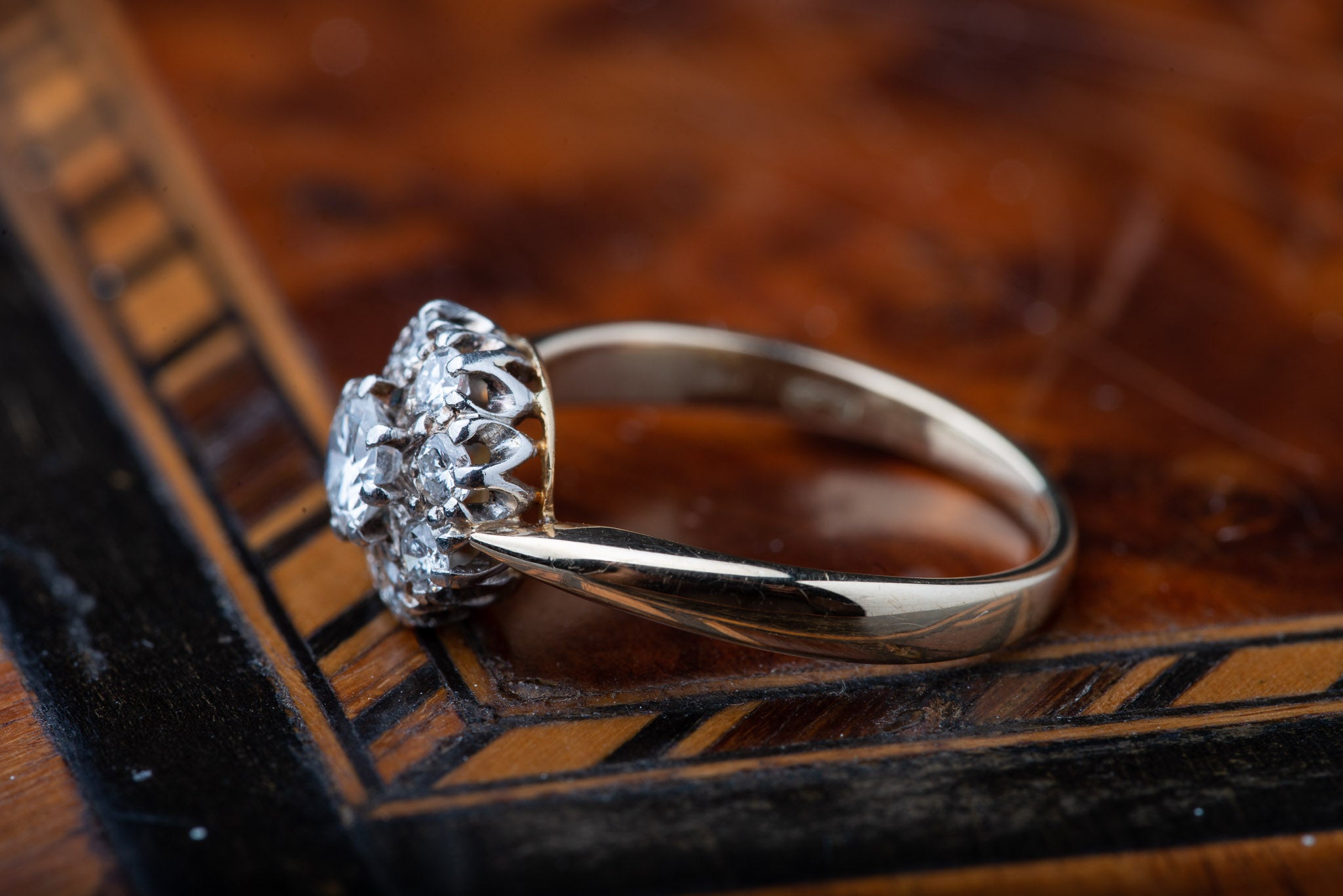 1970's Vintage 0.85ct Diamond Ring - LUXORIA VITA