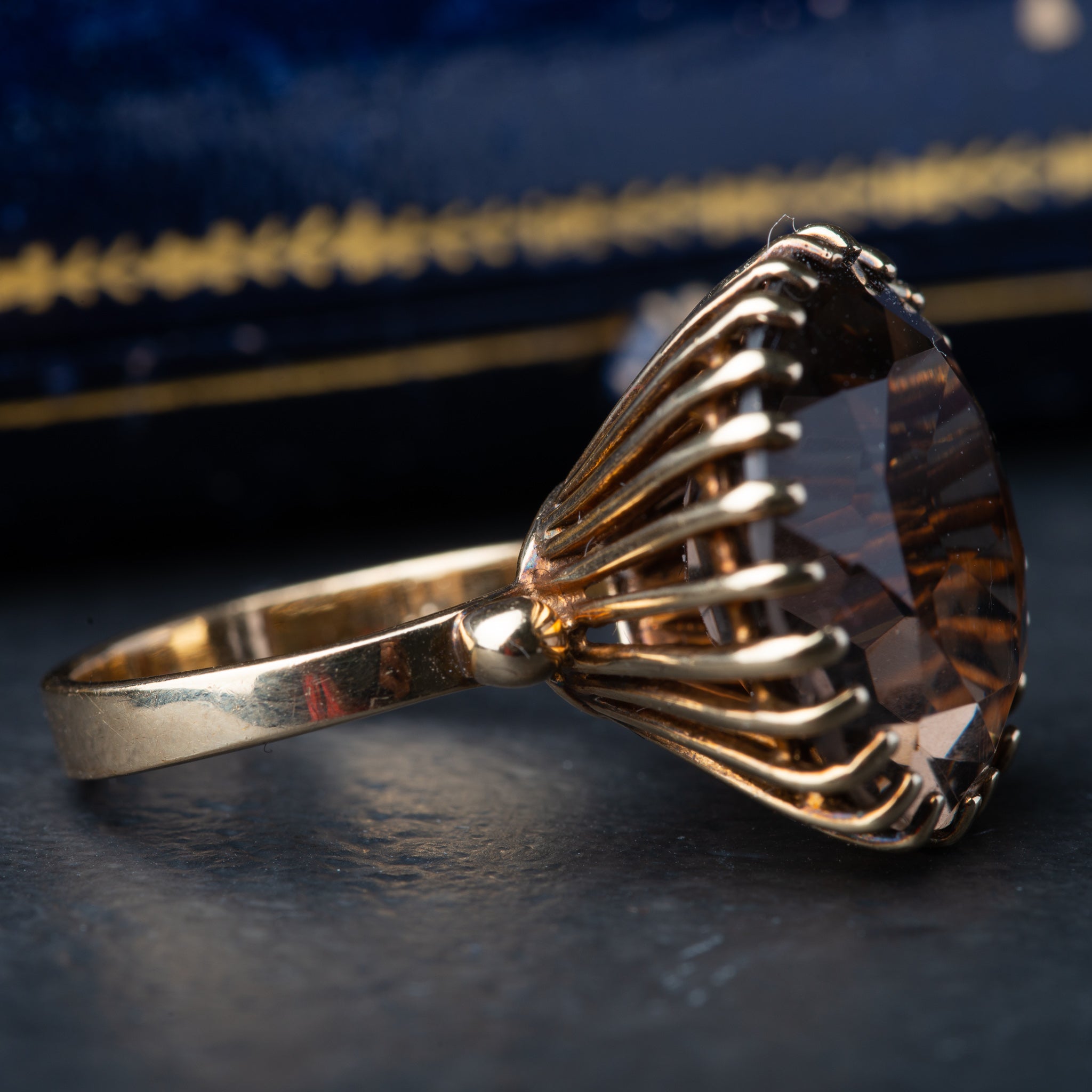 Vintage Smokey Topaz Ring - LUXORIA VITA