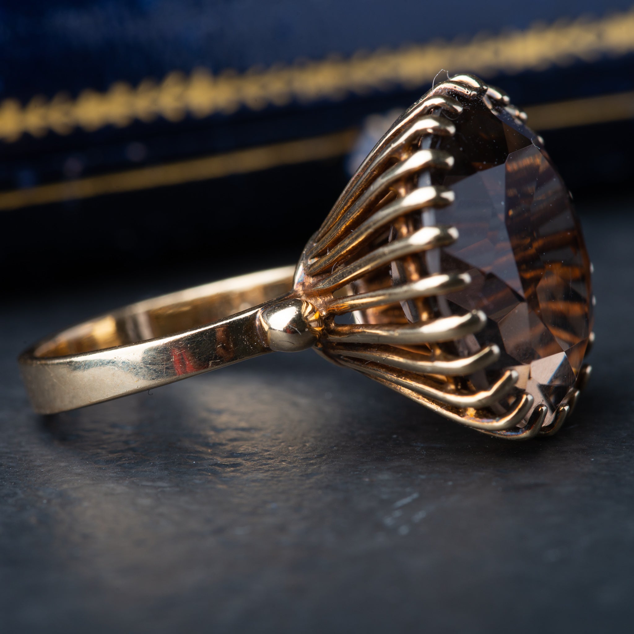 Vintage Smokey Topaz Ring - LUXORIA VITA
