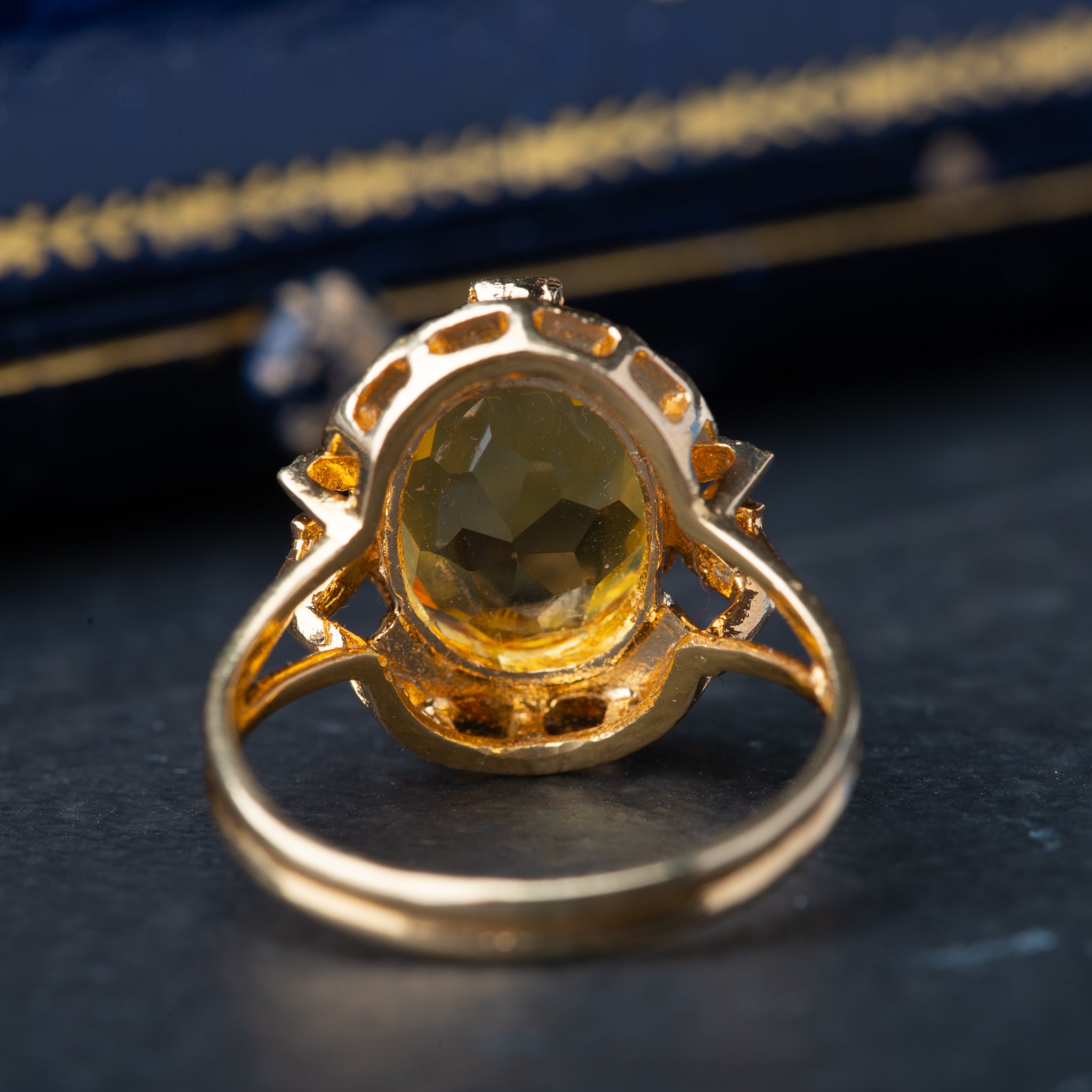 Vintage Sapphire Ring - LUXORIA VITA