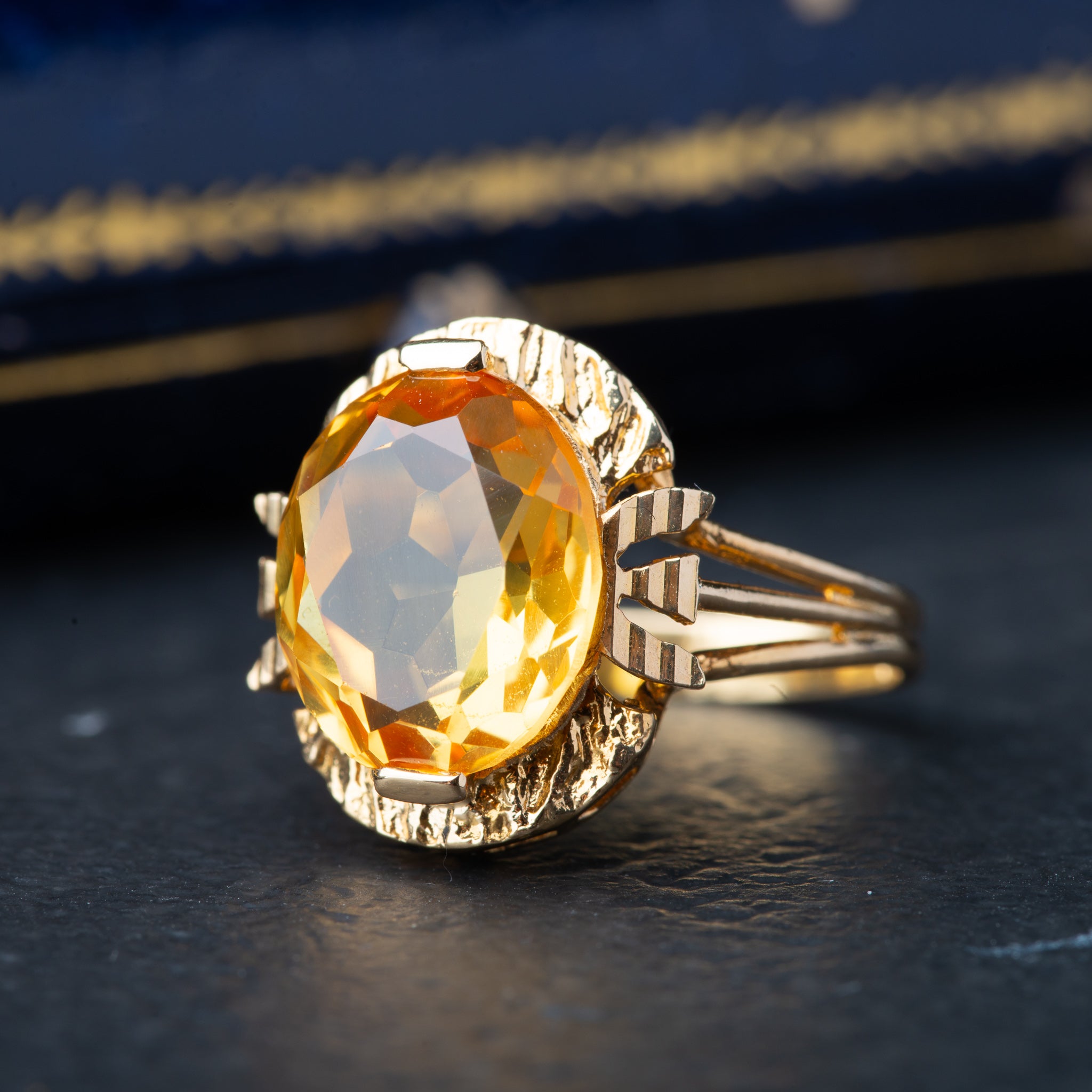 Vintage Sapphire Ring - LUXORIA VITA