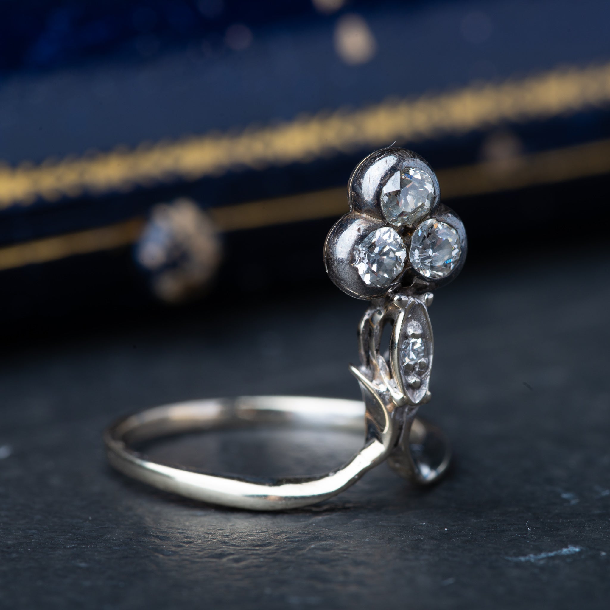 Art Deco Trefoil Diamond Ring - Luxoria Vita