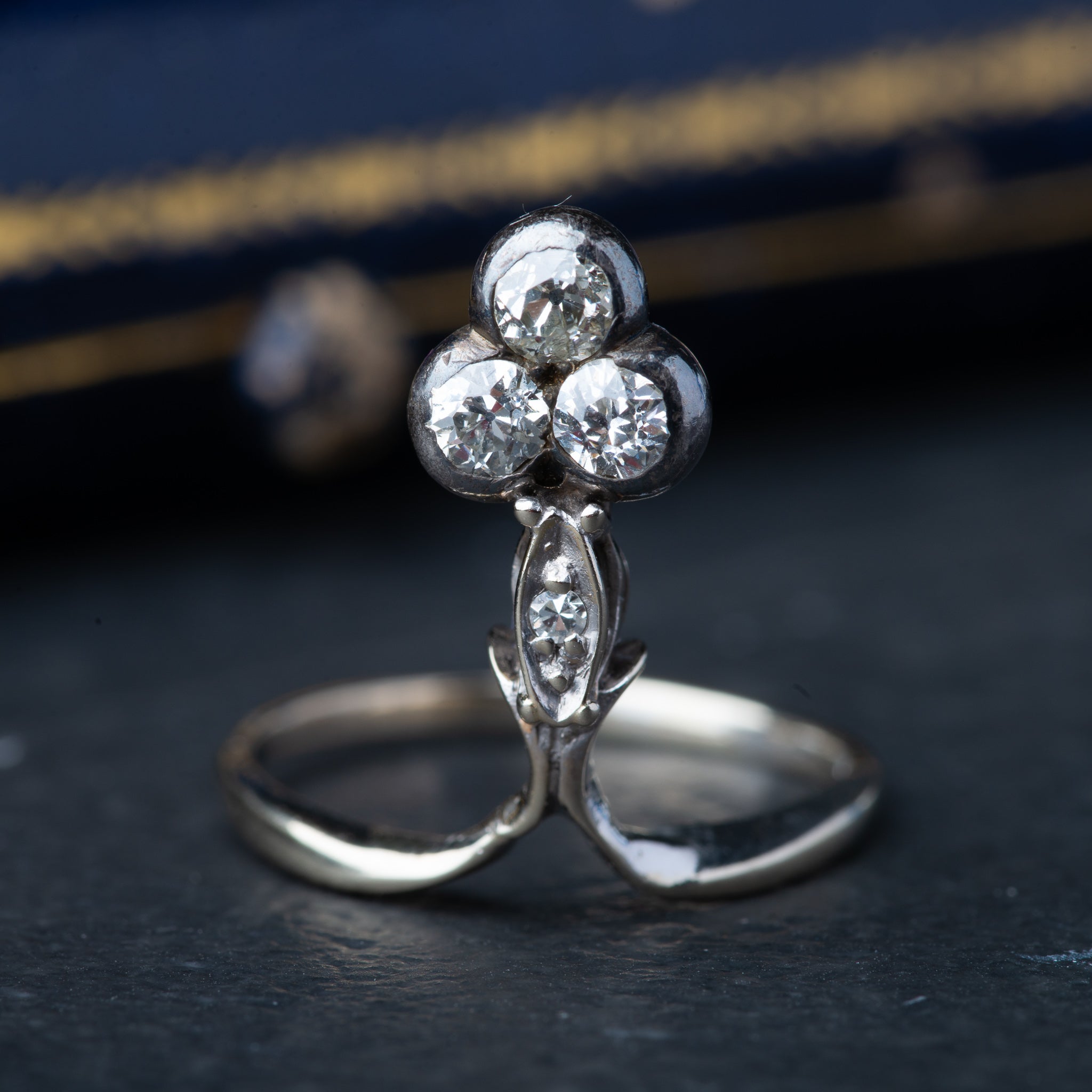 Art Deco Trefoil Diamond Ring - Luxoria Vita