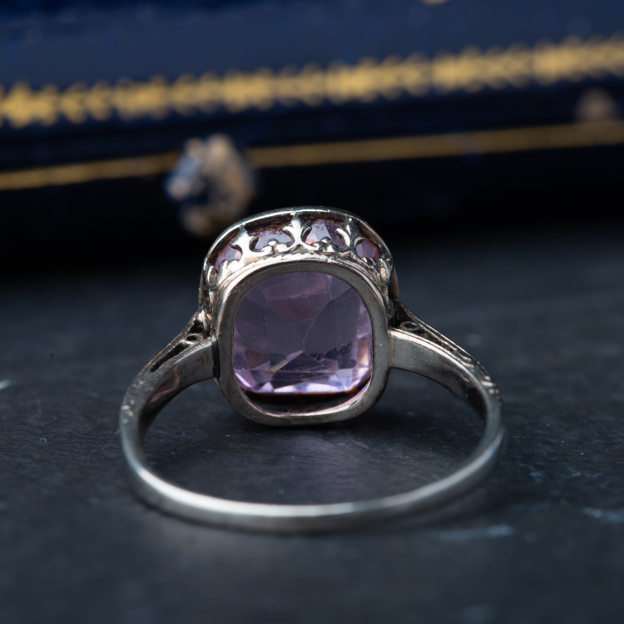 Art Deco Pink Sapphire Ring - LUXORIA VITA