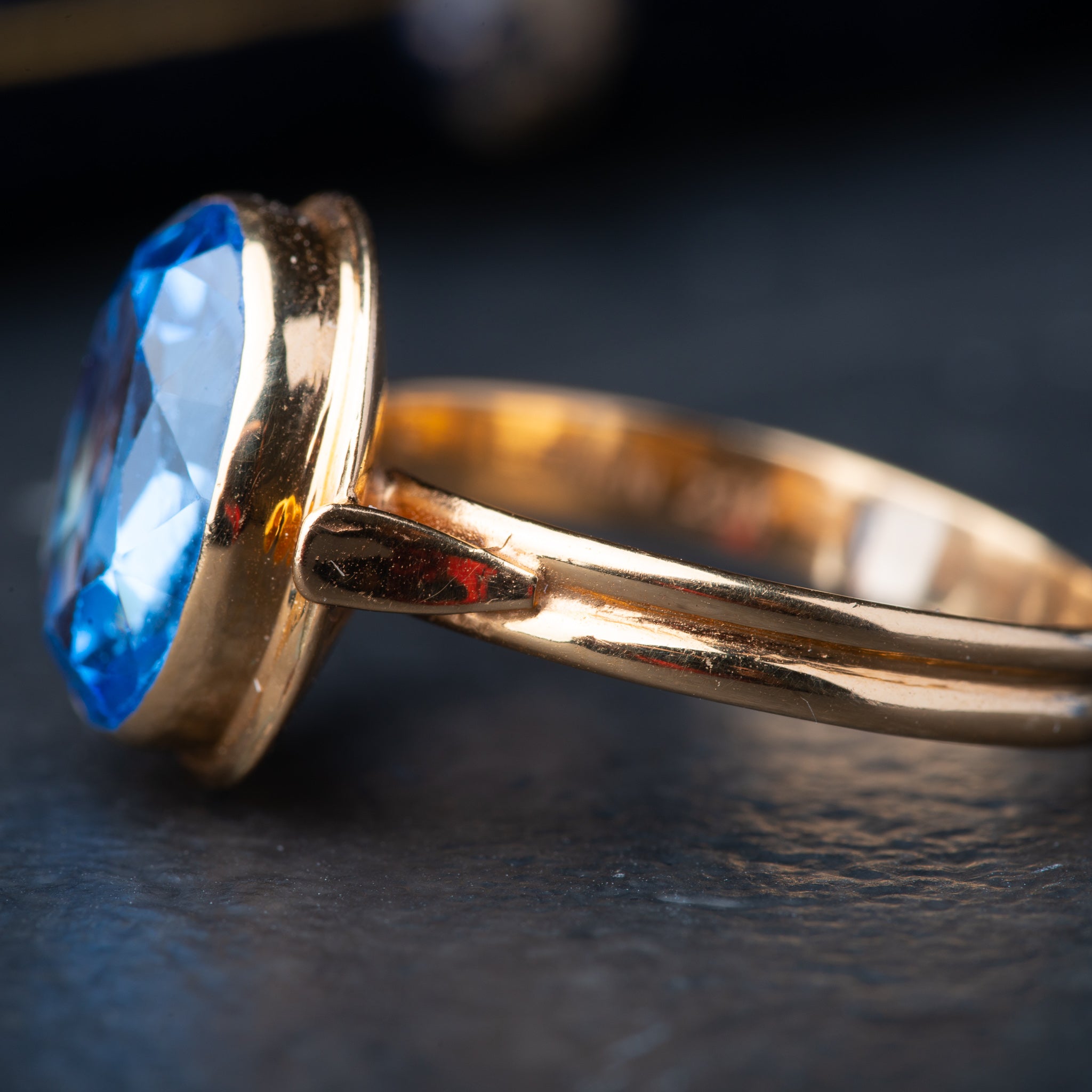 High Carat 21K Synthetic Spinel Ring - Luxoria Vita