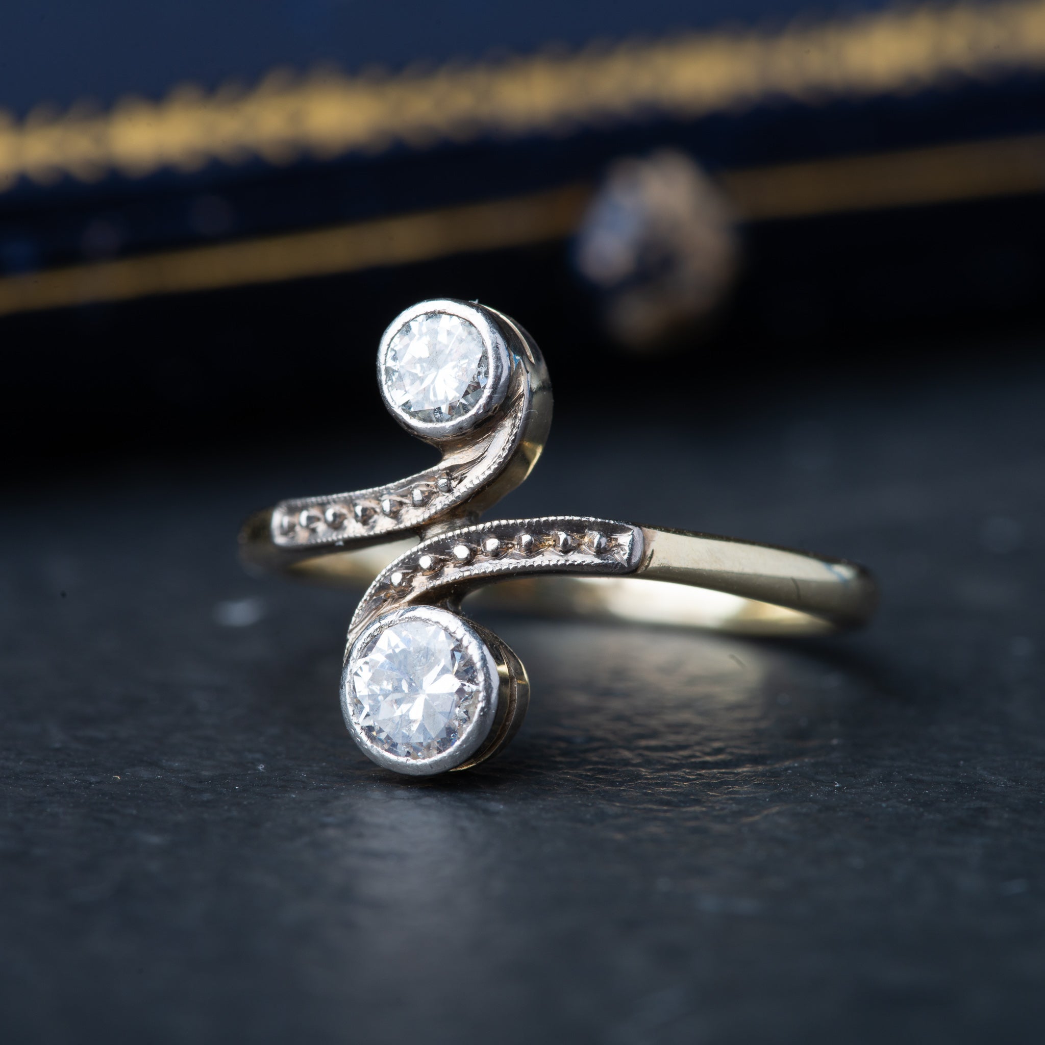 Vintage Toi & Moi Diamond Ring - LUXORIA VITA