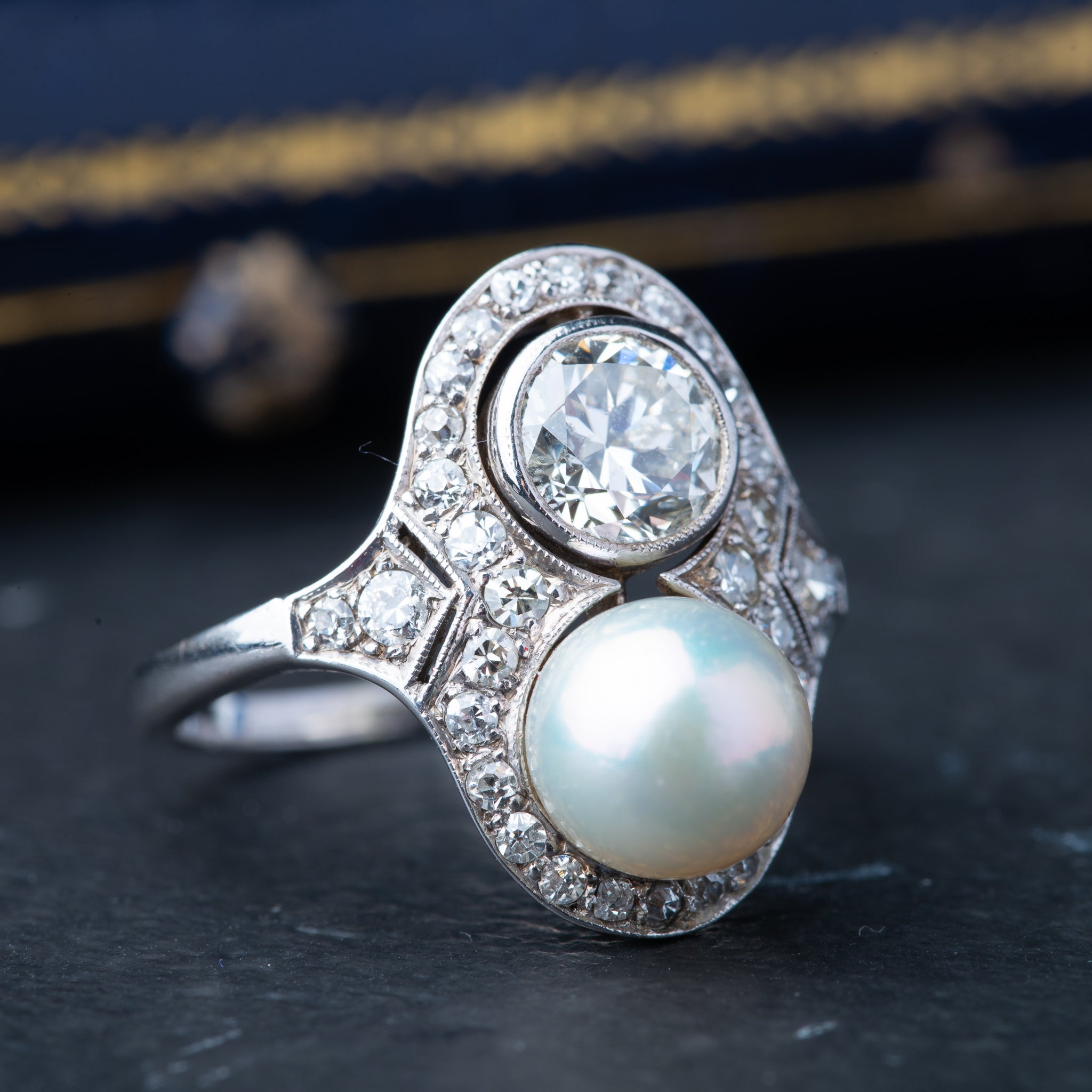 Vintage Pearl Diamond Ring - LUXORIA VITA