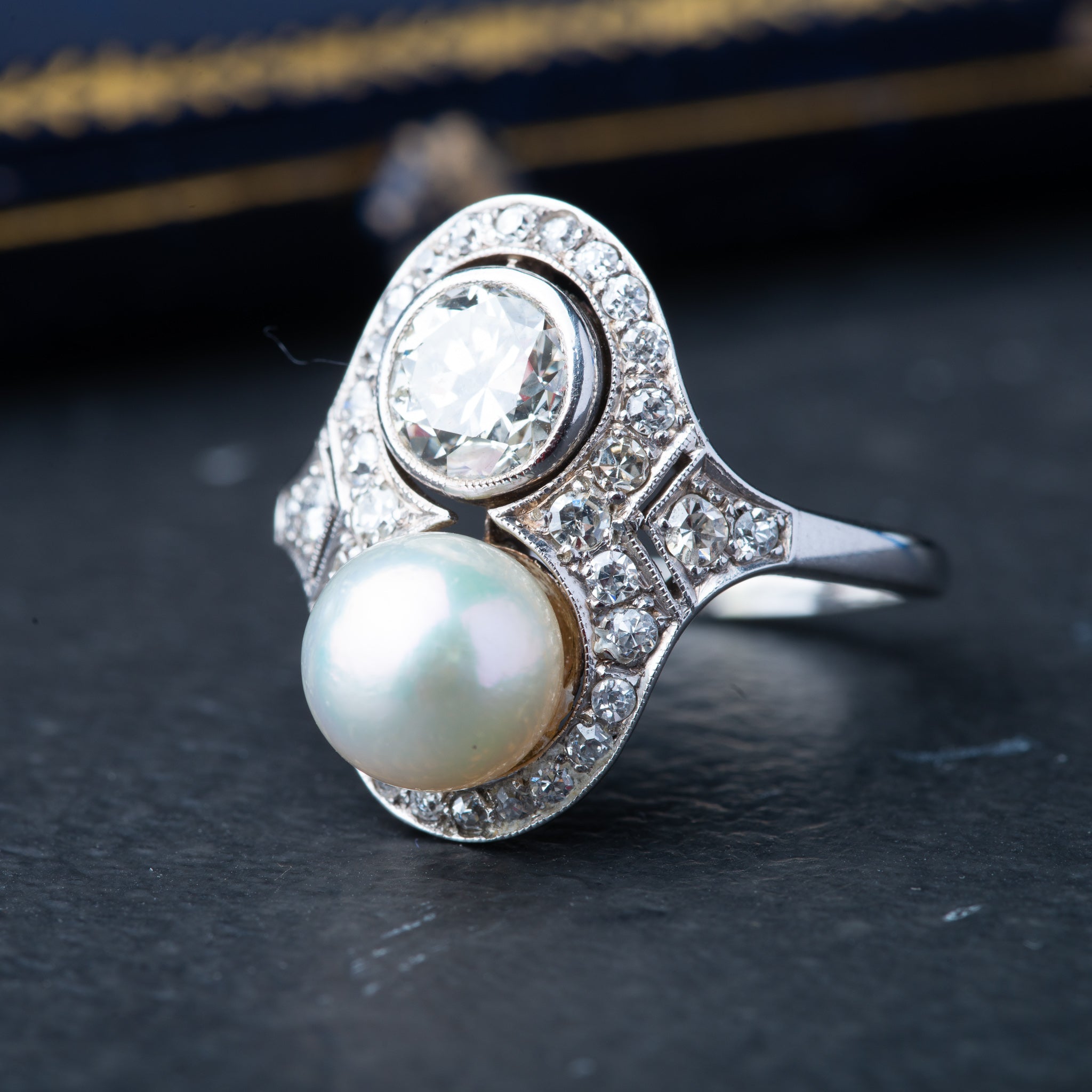 Vintage Pearl Diamond Ring - LUXORIA VITA