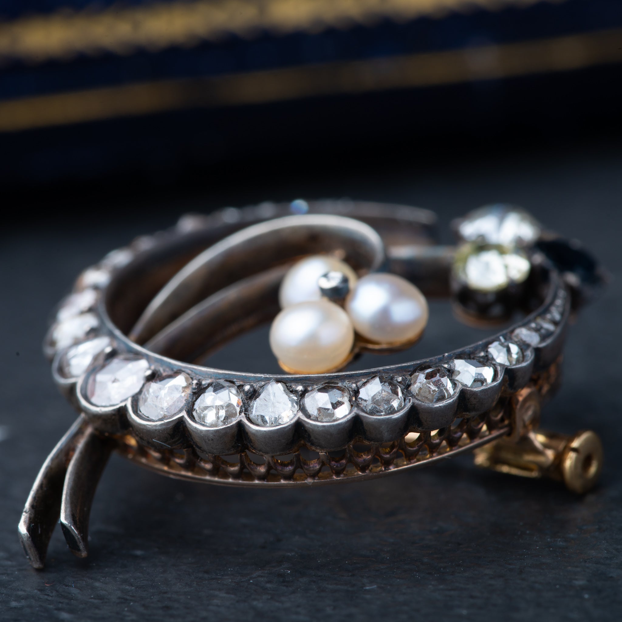 Antique Diamond Crescent Brooch - LUXORIA VITA