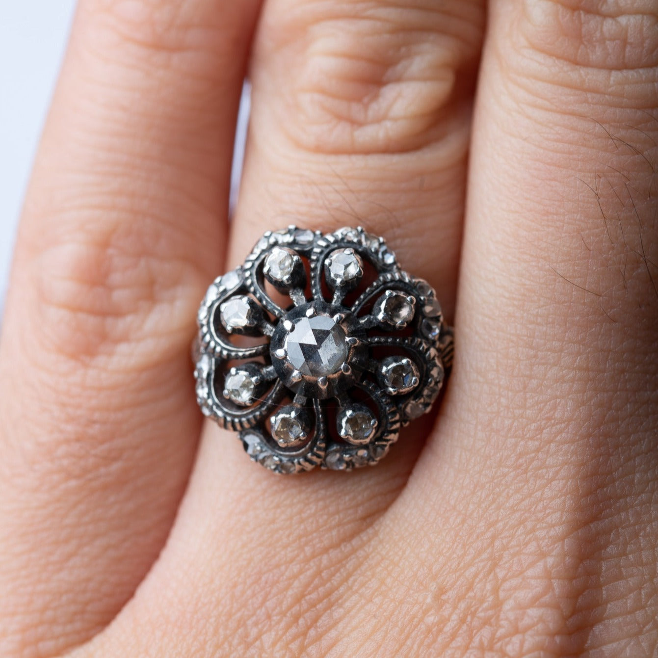 Dutch rosecut diamond ring + brooch set - LUXORIA VITA