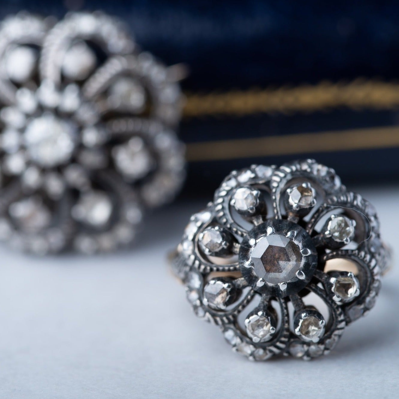 Dutch rosecut diamond ring + brooch set - LUXORIA VITA