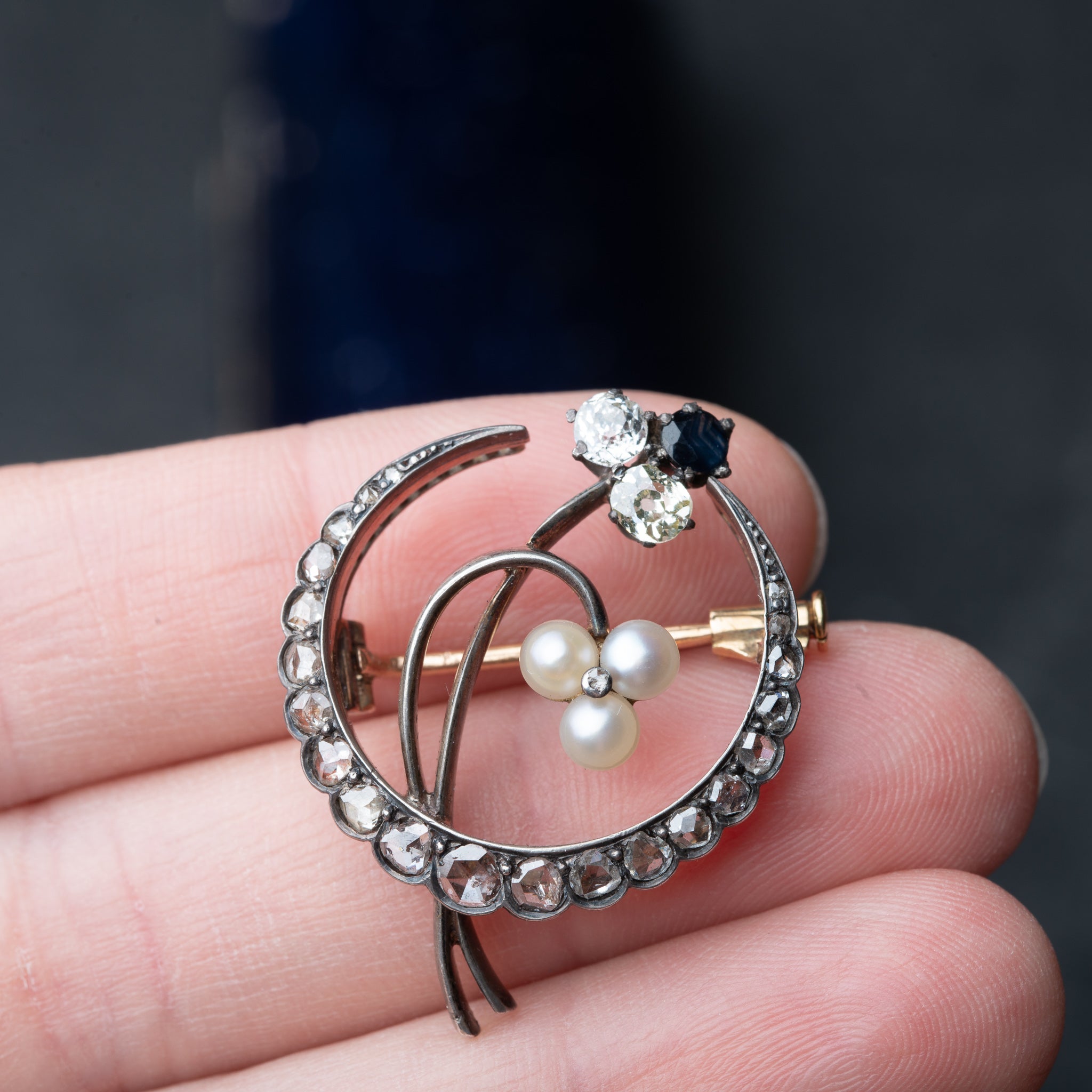 Antique Diamond Crescent Brooch - LUXORIA VITA