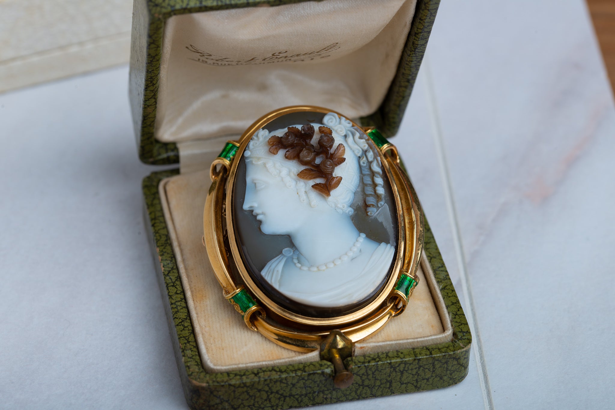 Antique 1900's French Victorian Onyx Cameo Pendant Brooch - Luxoria Vita