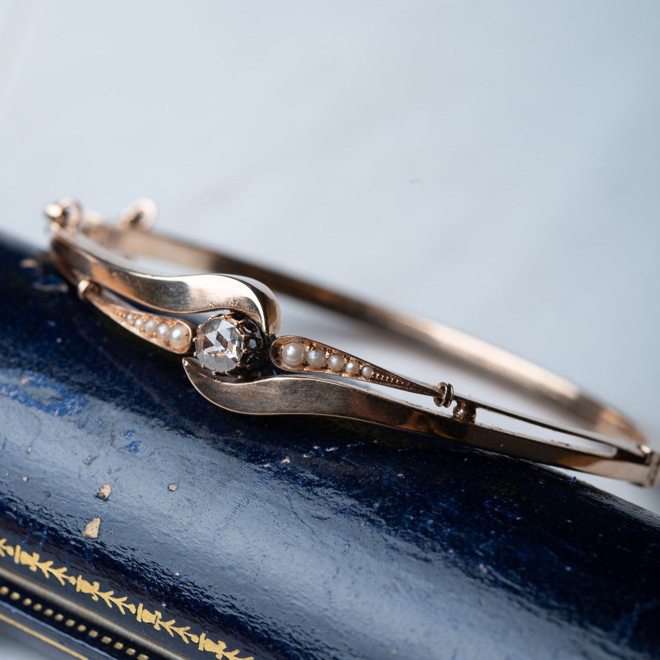 Edwardian Crossover Rosecut Diamond Bracelet - LUXORIA VITA