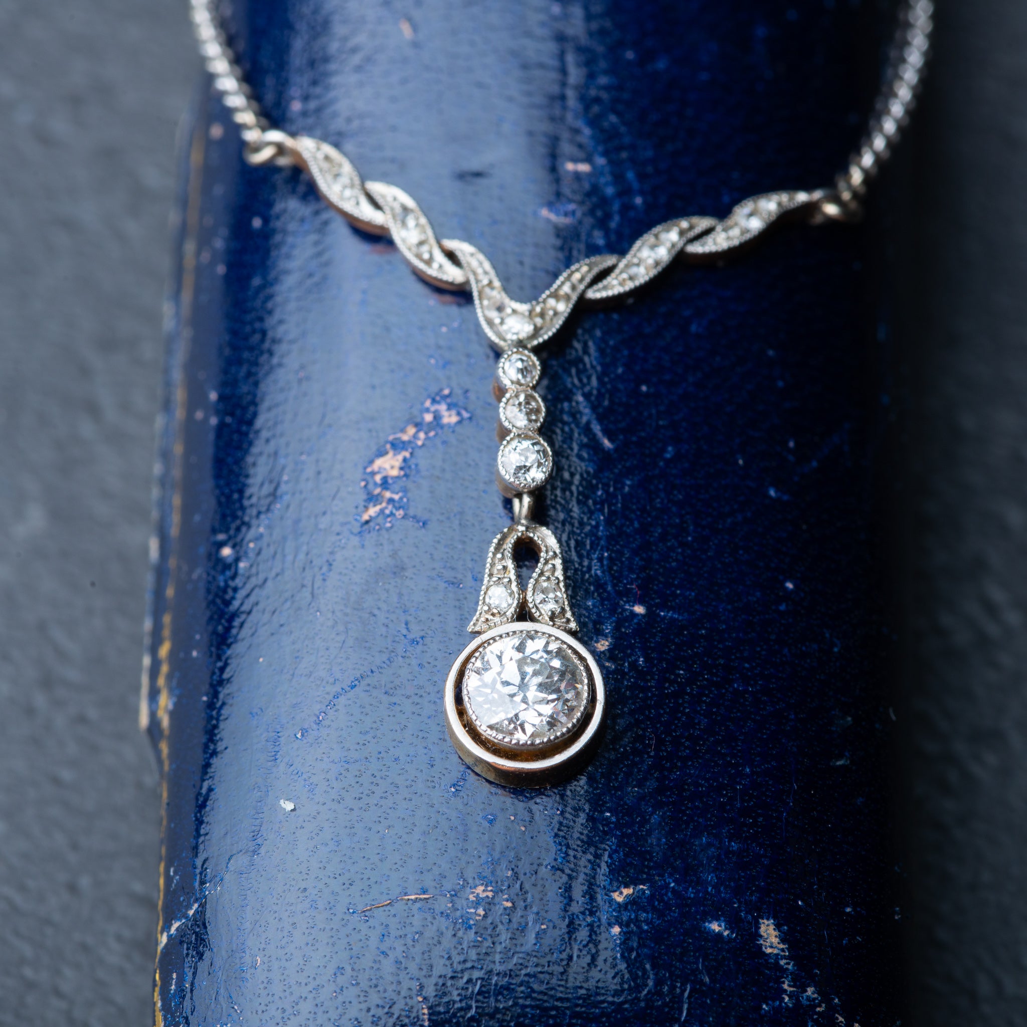 Art Deco Diamond Necklace - Luxoria Vita