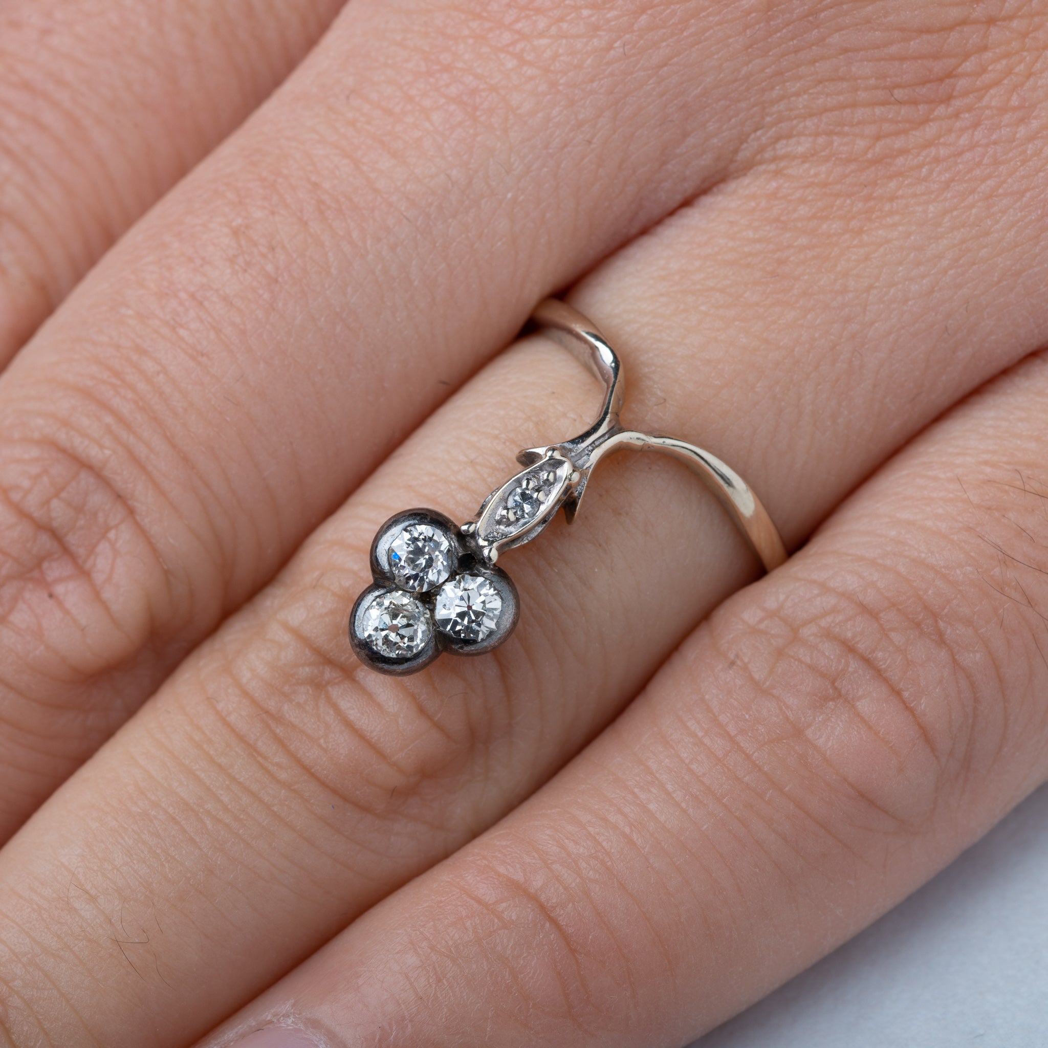 Art Deco Trefoil Diamond Ring - Luxoria Vita