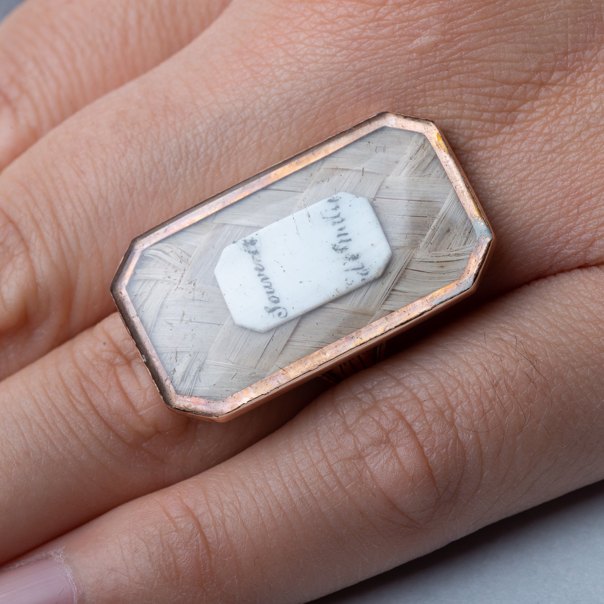 Georgian Memorial Ring "Souvenir d'es Indie" - LUXORIA VITA