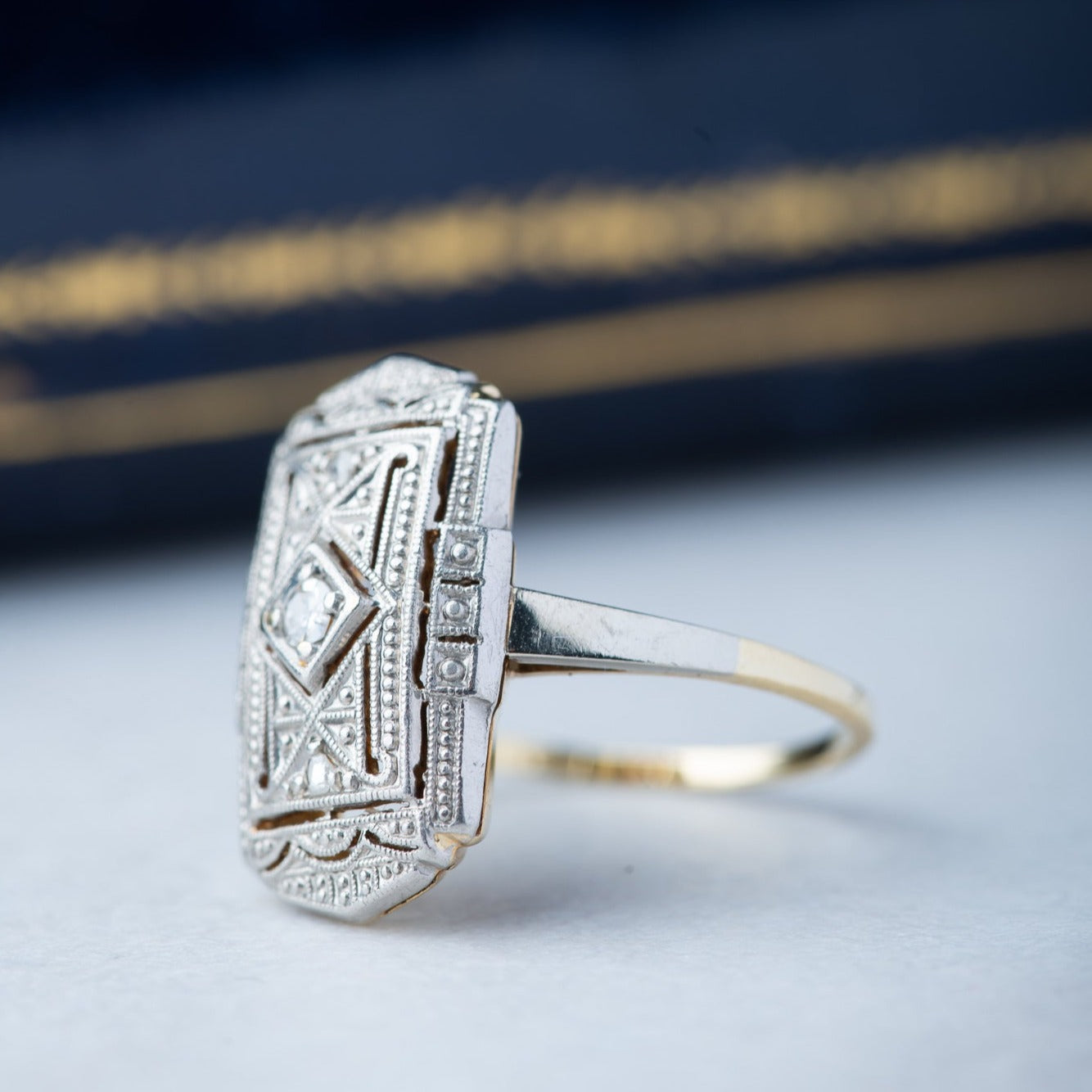 Art Deco style diamond ring - LUXORIA VITA
