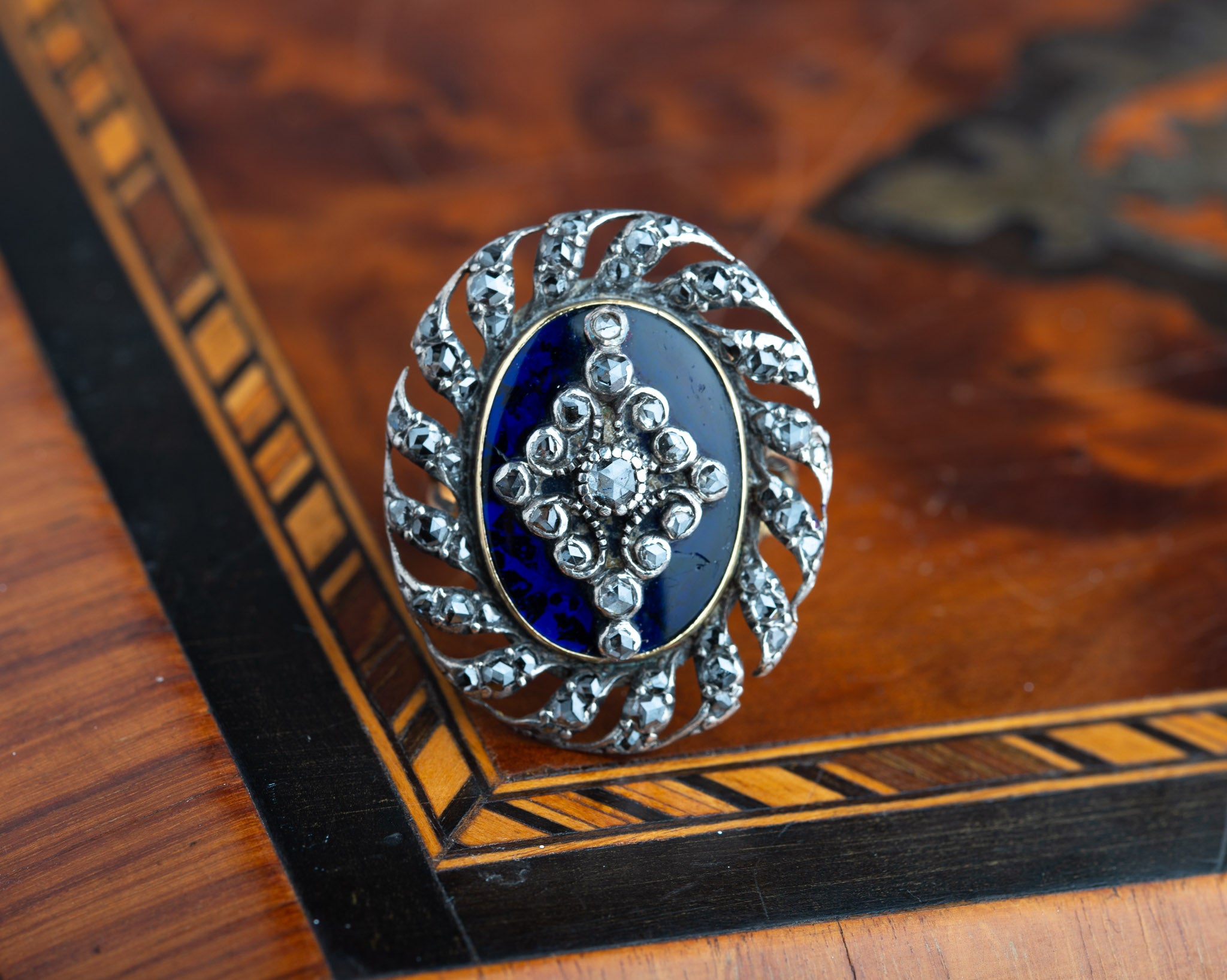 Antique Dutch Bague au Firmament Ring - LUXORIA VITA