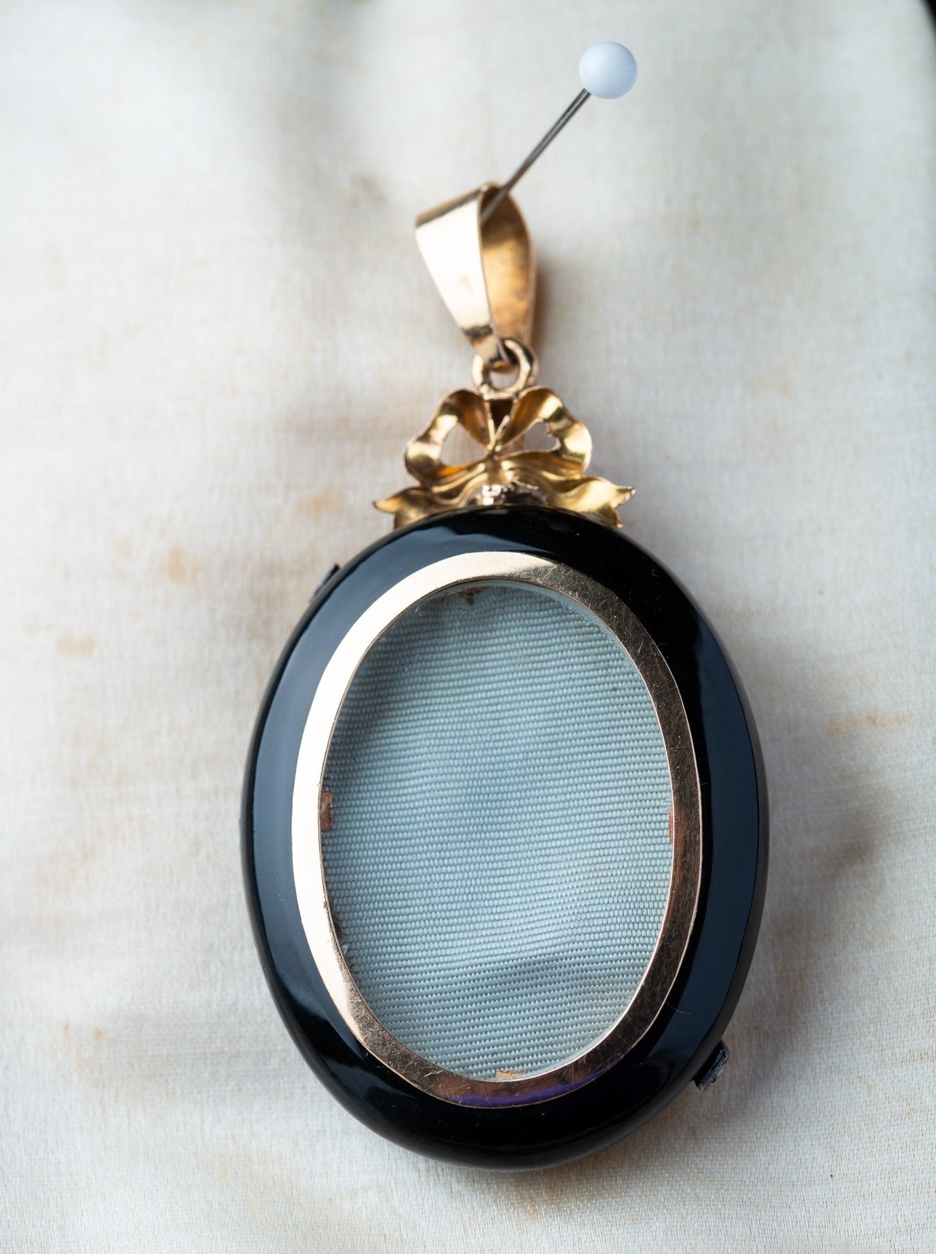 Antique onyx pearl locket pendant - LUXORIA VITA