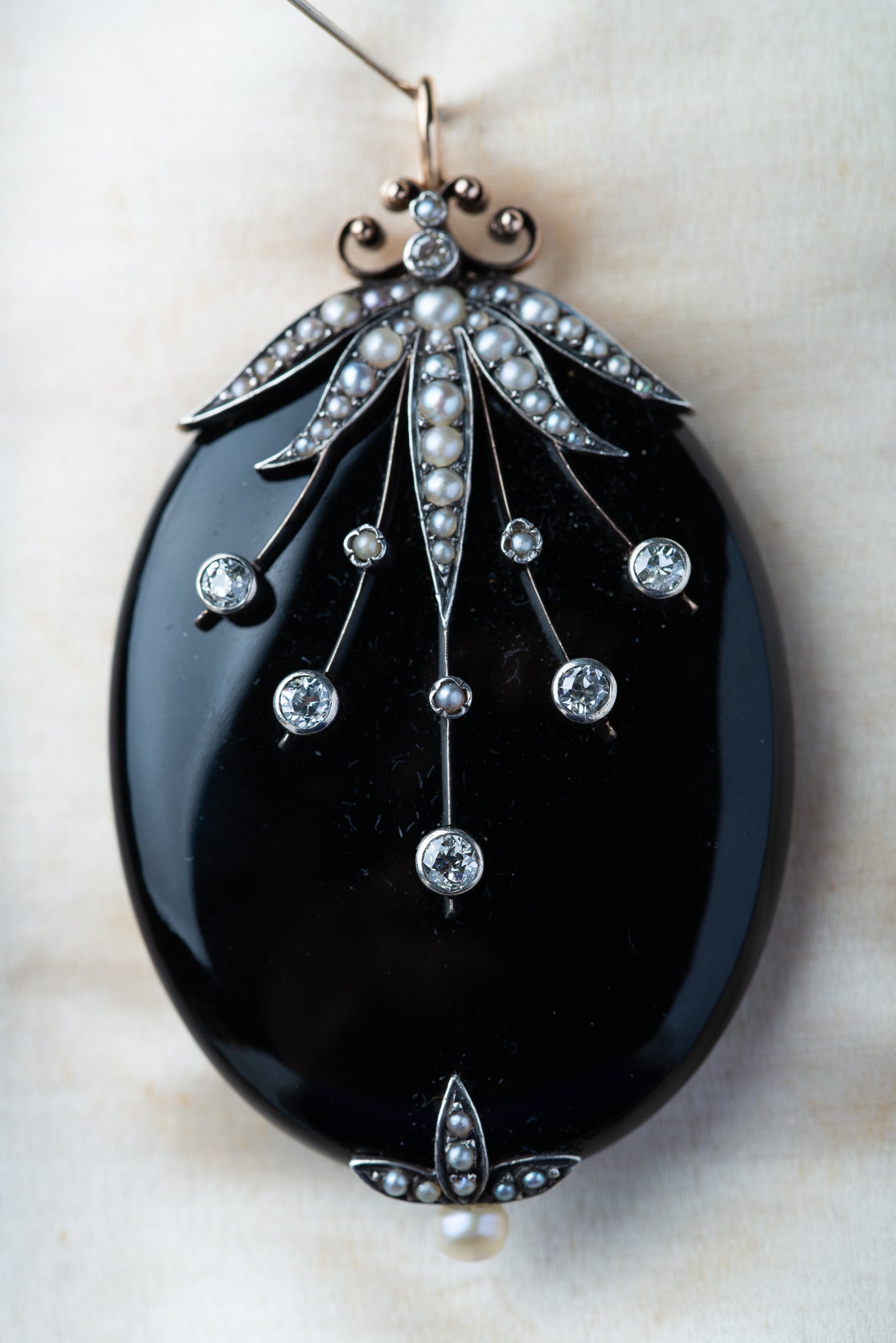 Edwardian Onyx Diamond Pearl Pendant - LUXORIA VITA