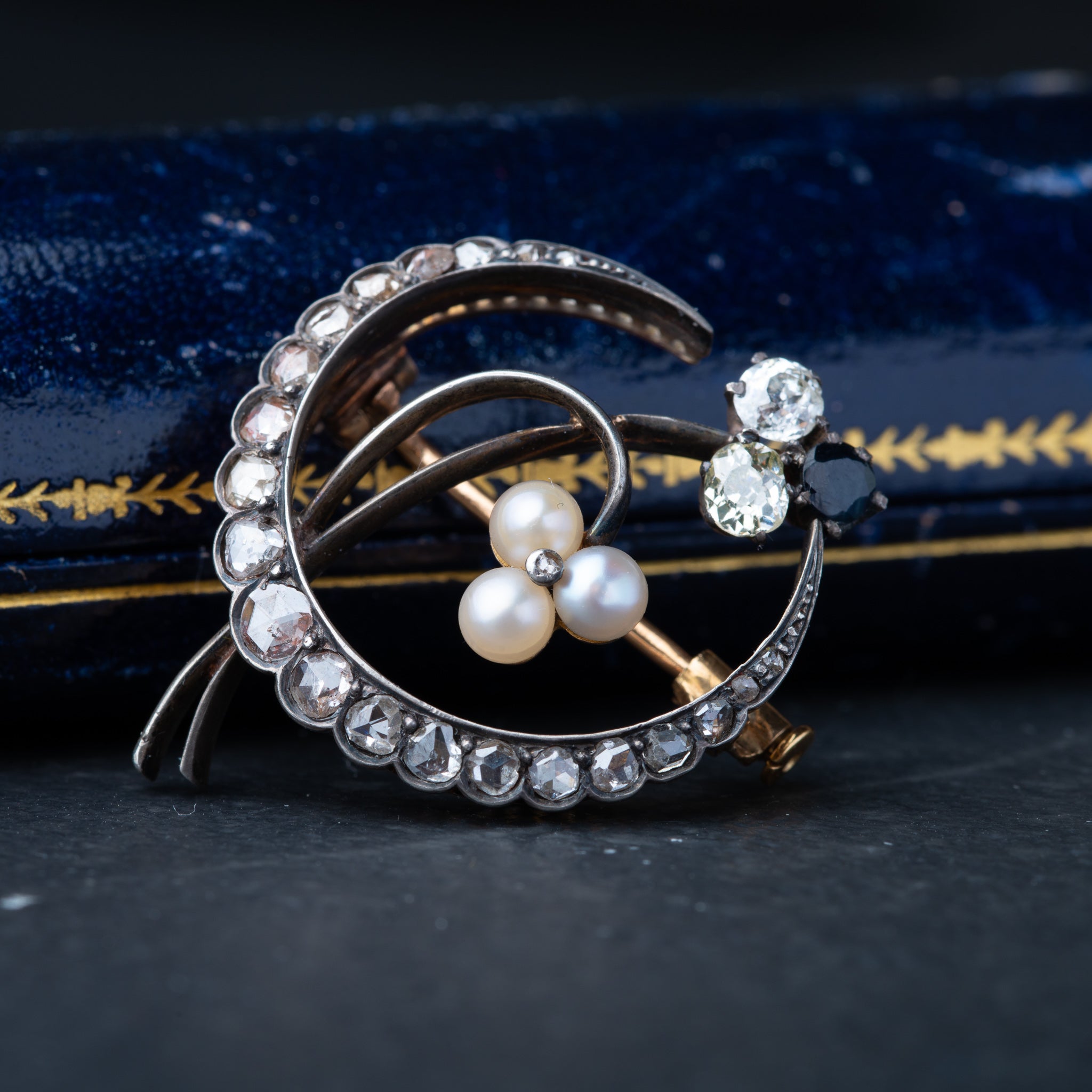 Antique Diamond Crescent Brooch - LUXORIA VITA