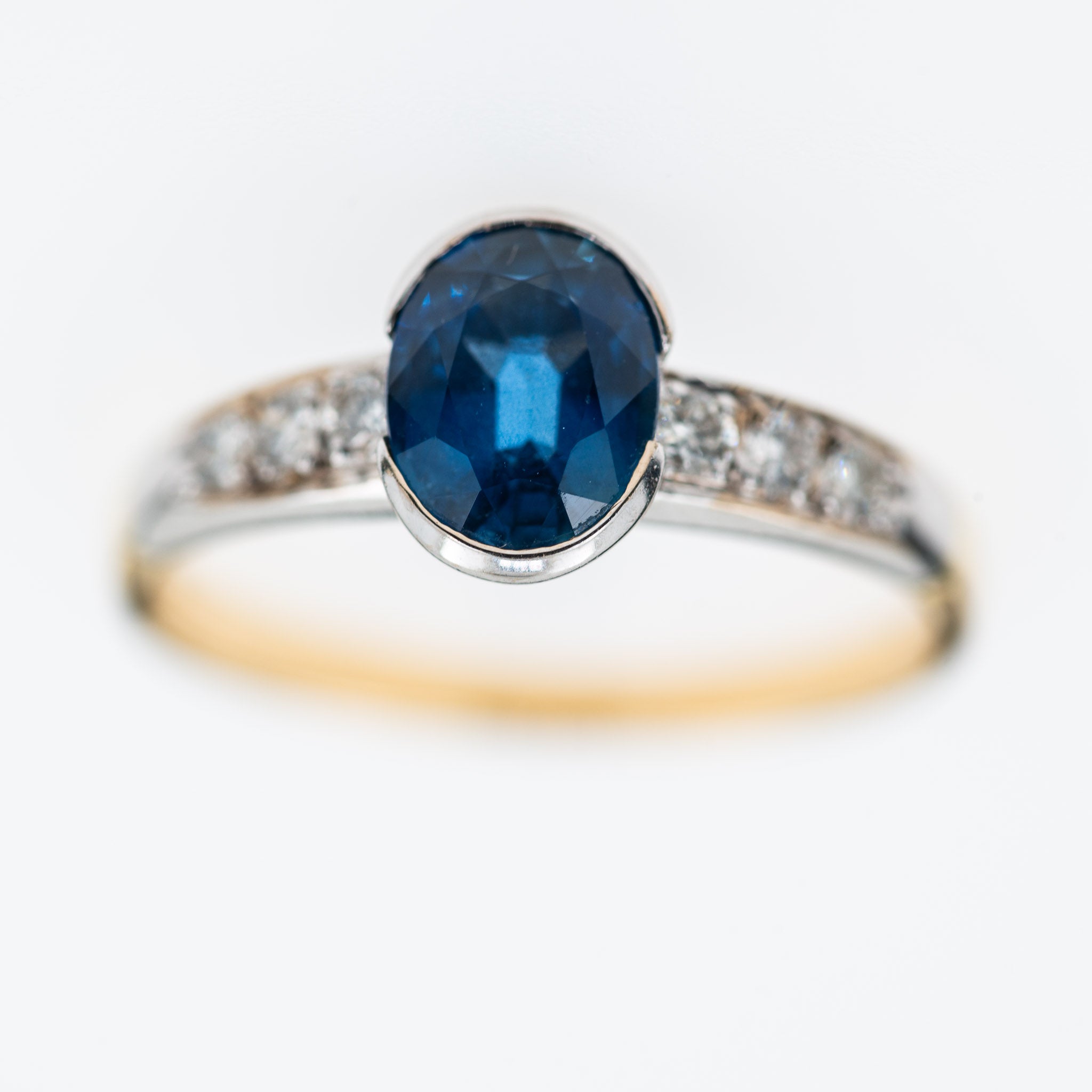 1.00ct Sapphire Diamond Ring - LUXORIA VITA