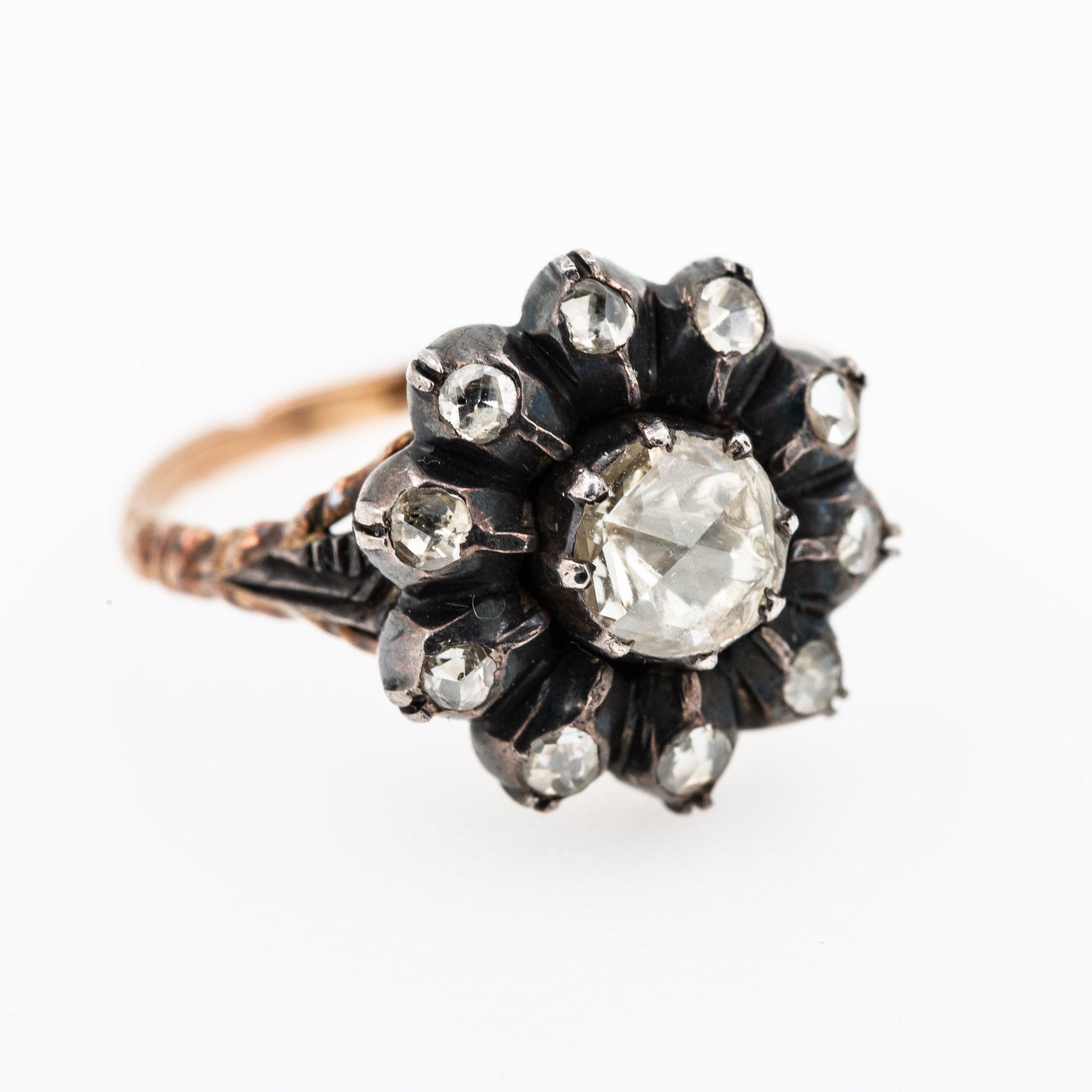 Rosecut Diamond Entourage Ring ||| - LUXORIA VITA