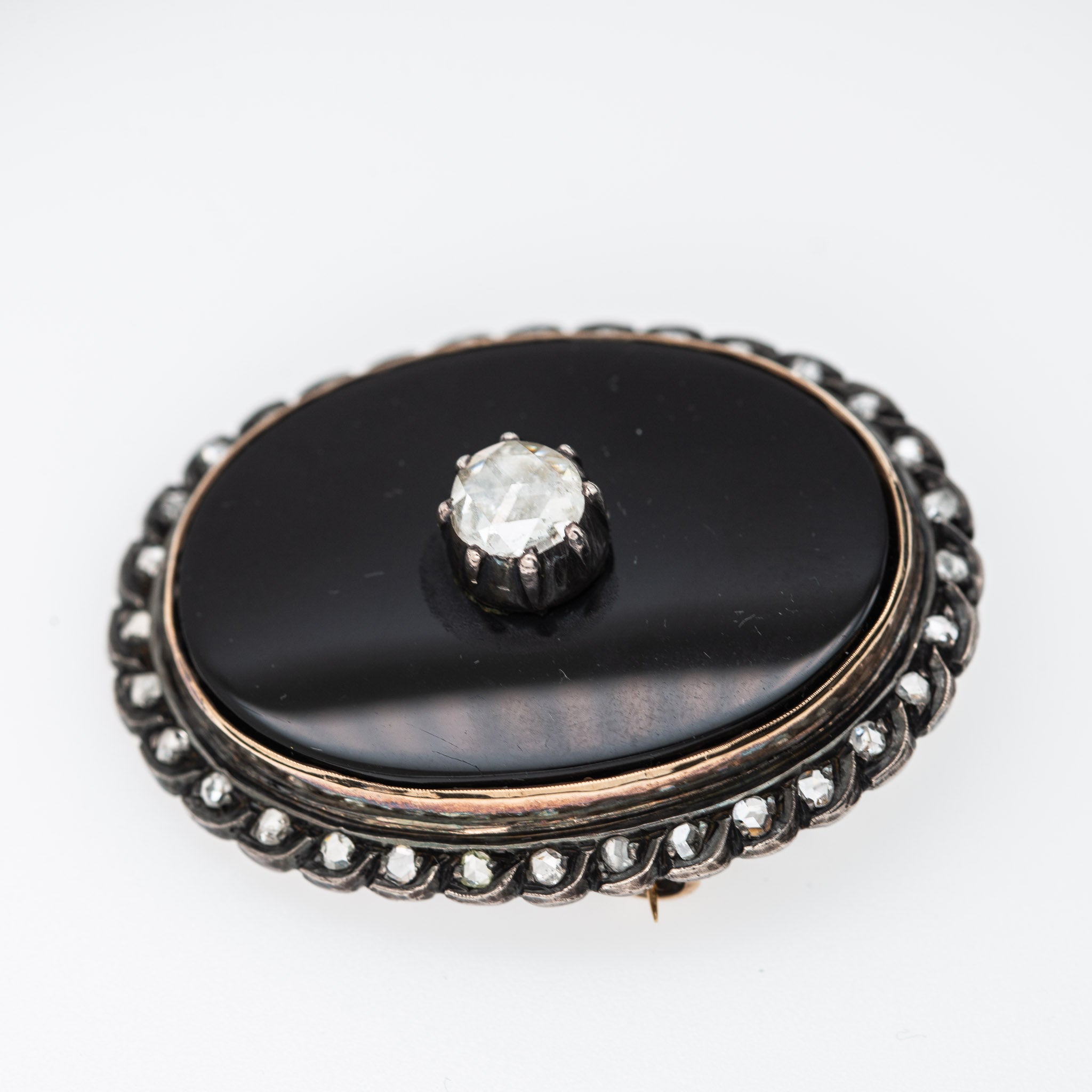 Rosecut Diamond Onyx Brooch - LUXORIA VITA