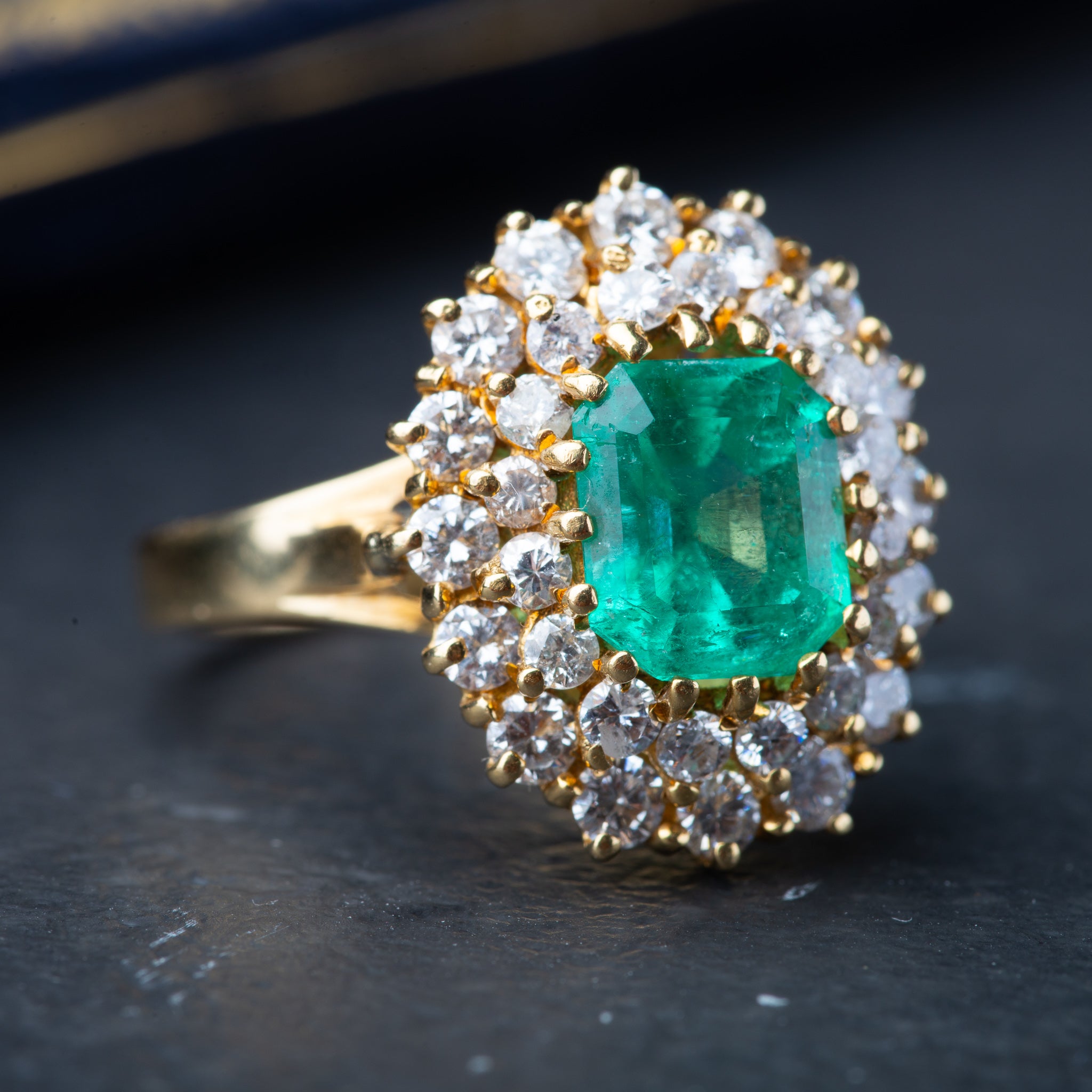 Vintage Emerald Diamond Cocktail Ring - LUXORIA VITA