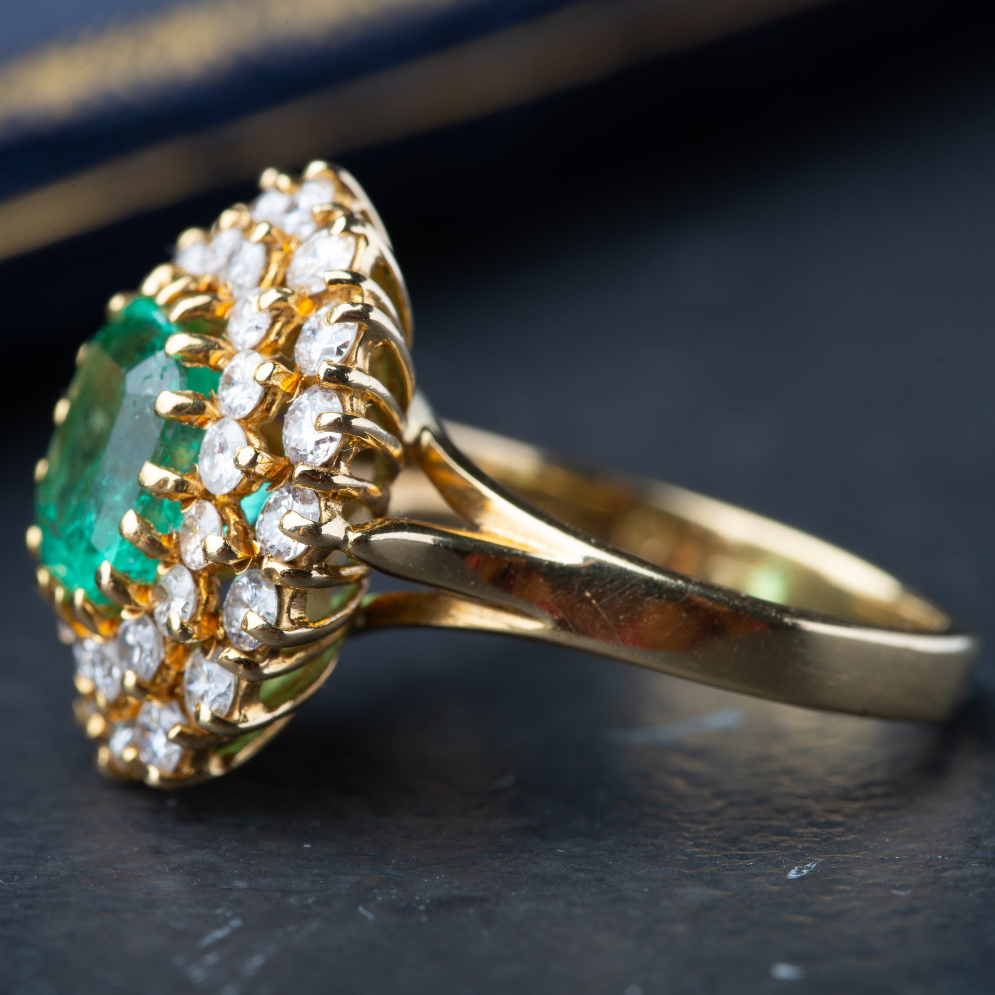Vintage Emerald Diamond Cocktail Ring - LUXORIA VITA