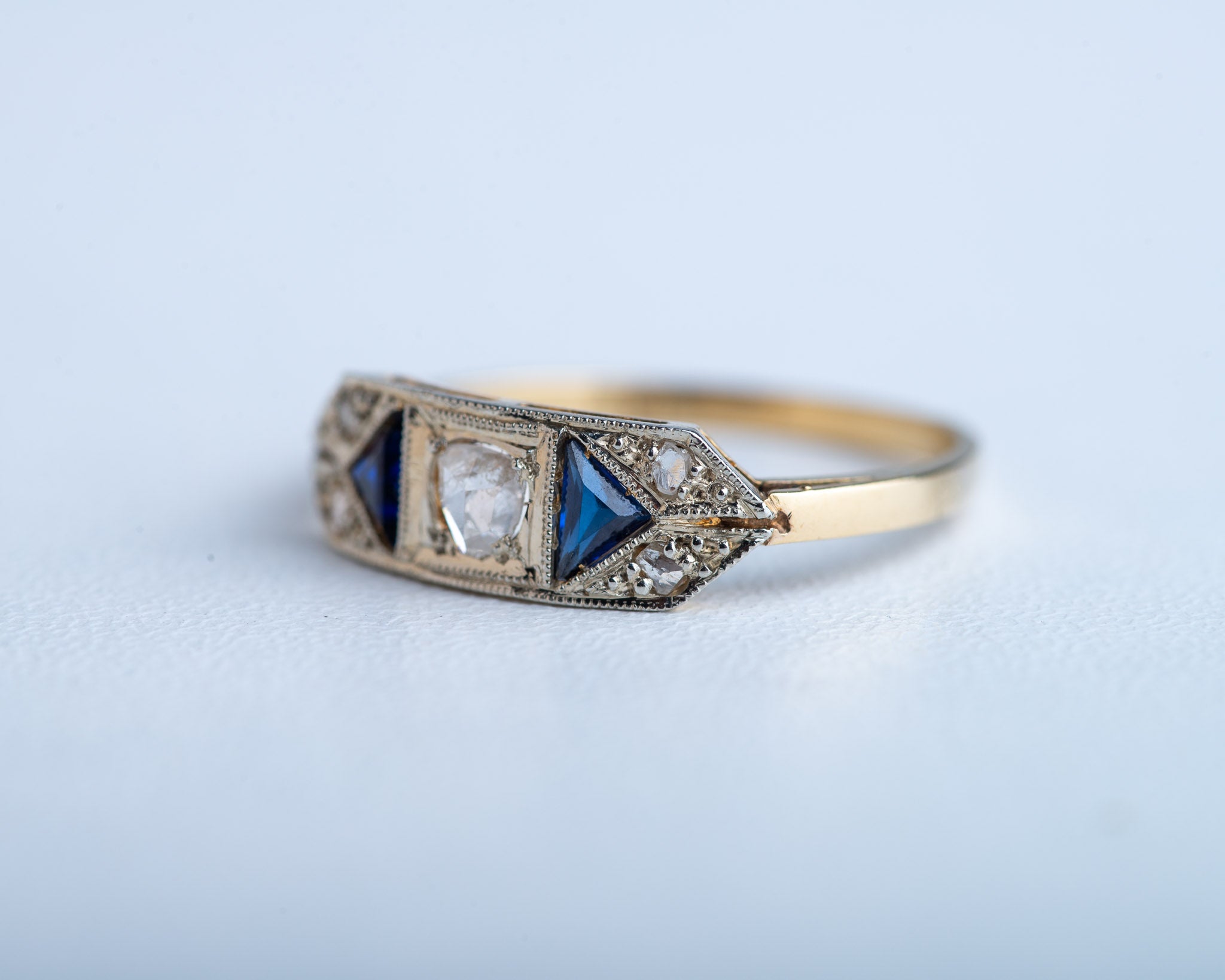 Art Deco Sapphire Diamond Ring - LUXORIA VITA