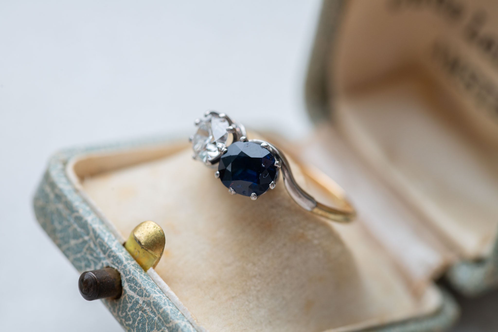 1920's Art Deco Toi Moi Sapphire Diamond Ring