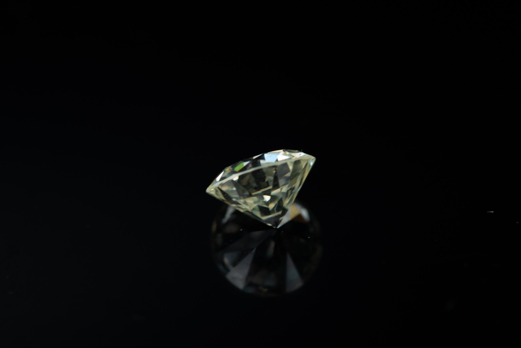 2.03 carat loose diamond - LUXORIA VITA