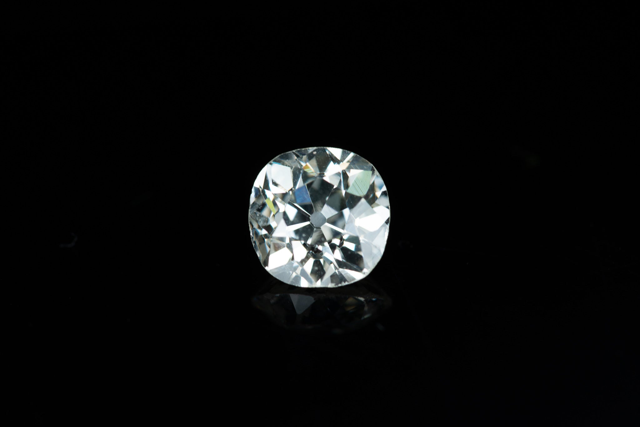 2.35 carat loose diamond - LUXORIA VITA