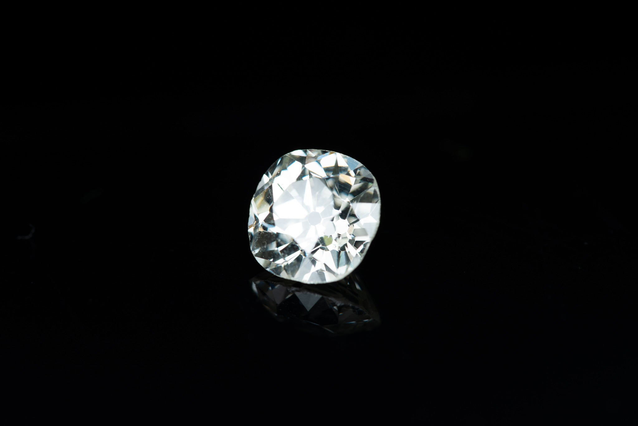 2.35 carat loose diamond - LUXORIA VITA