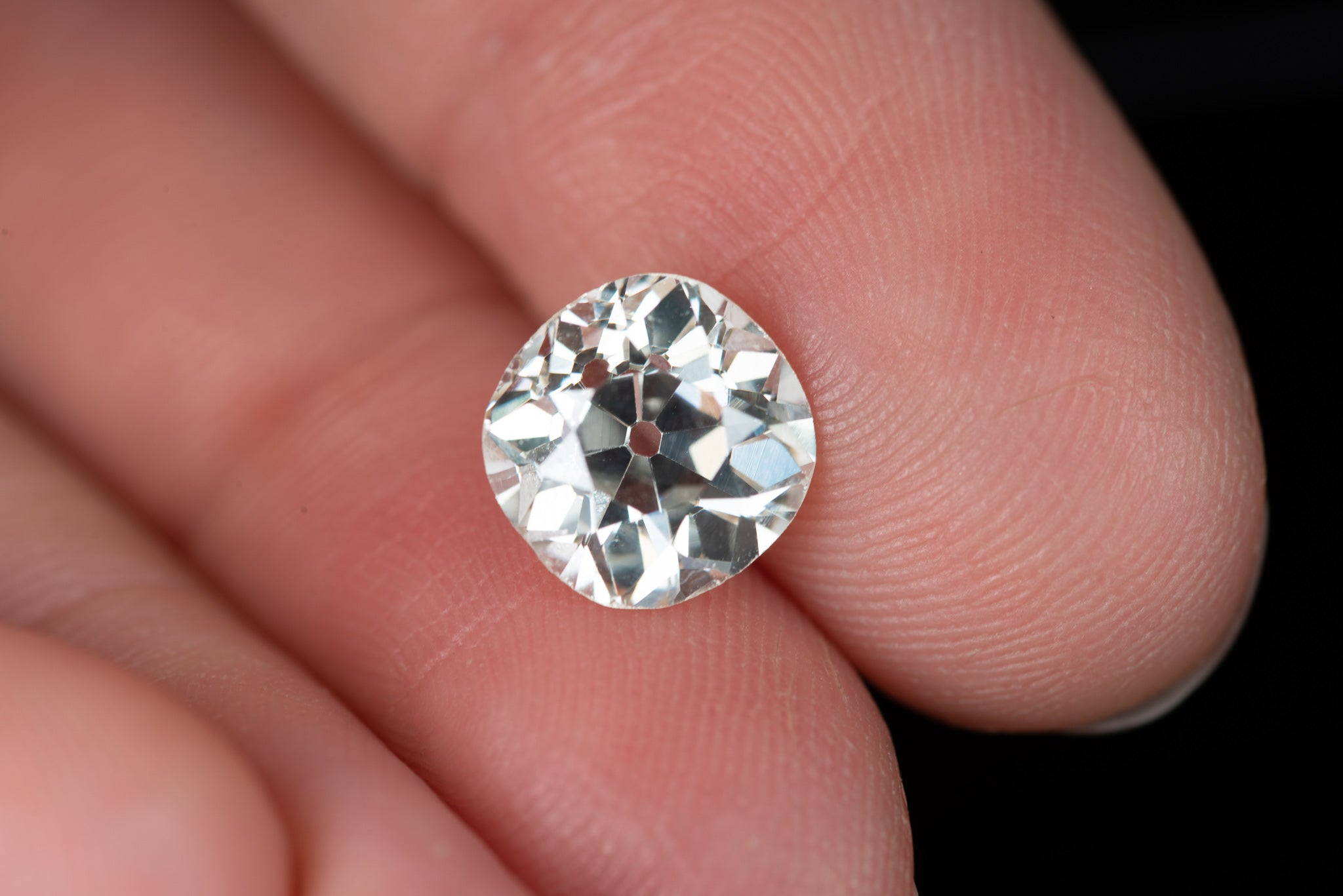 2.35 carat loose diamond - LUXORIA VITA