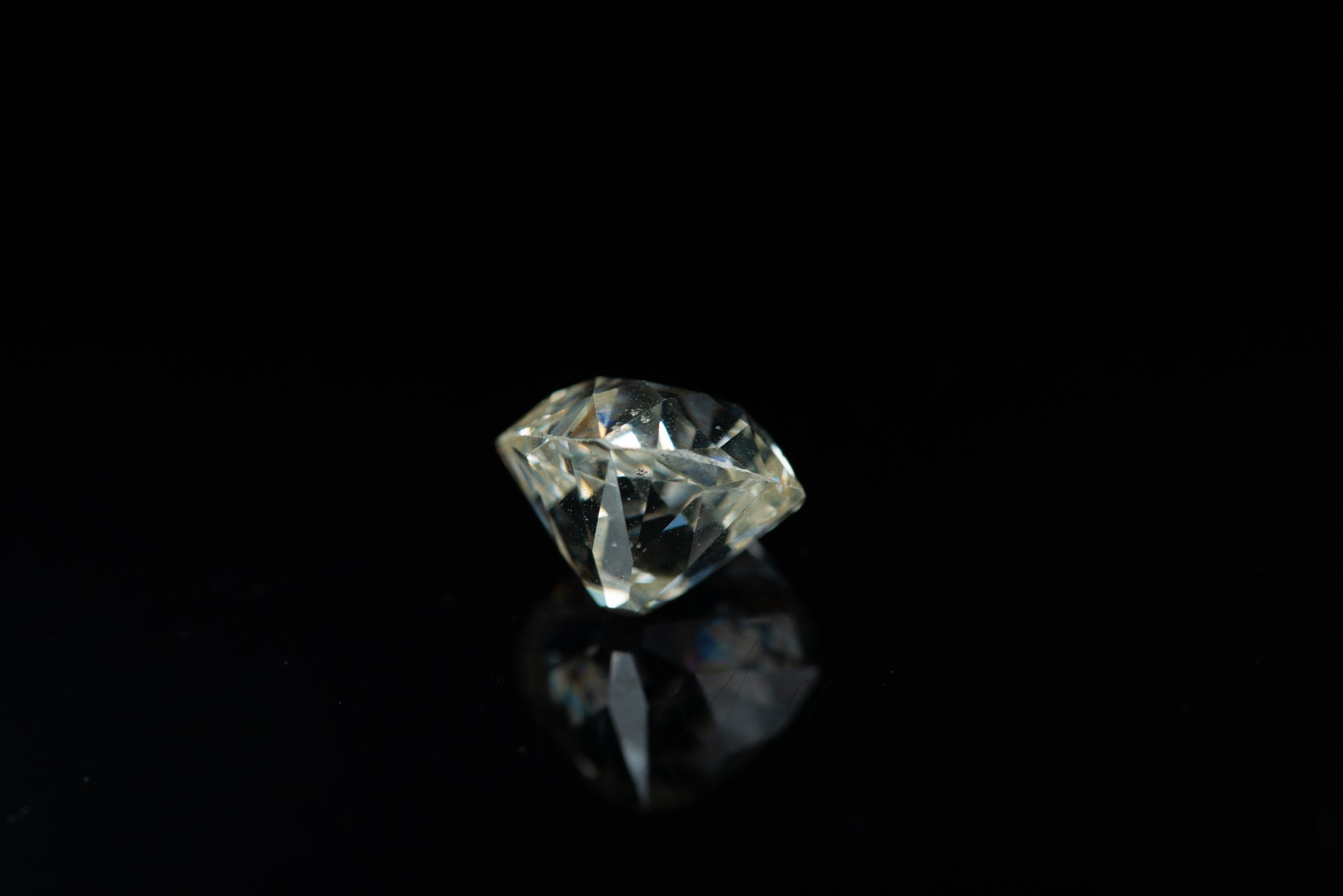 2.90 carat loose diamond - LUXORIA VITA