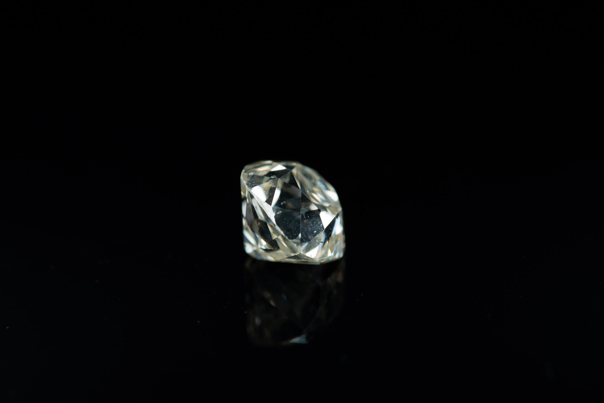 2.90 carat loose diamond - LUXORIA VITA