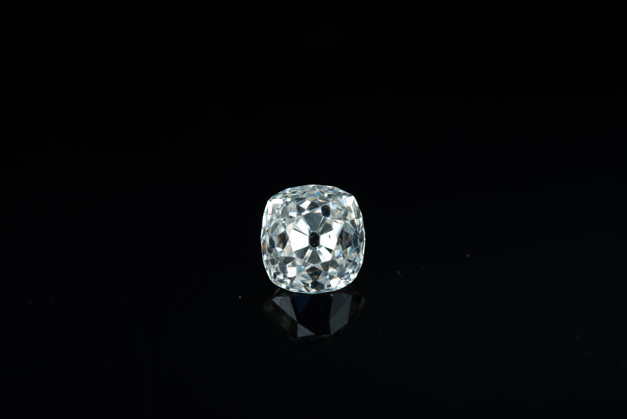 1.93 carat loose diamond - LUXORIA VITA