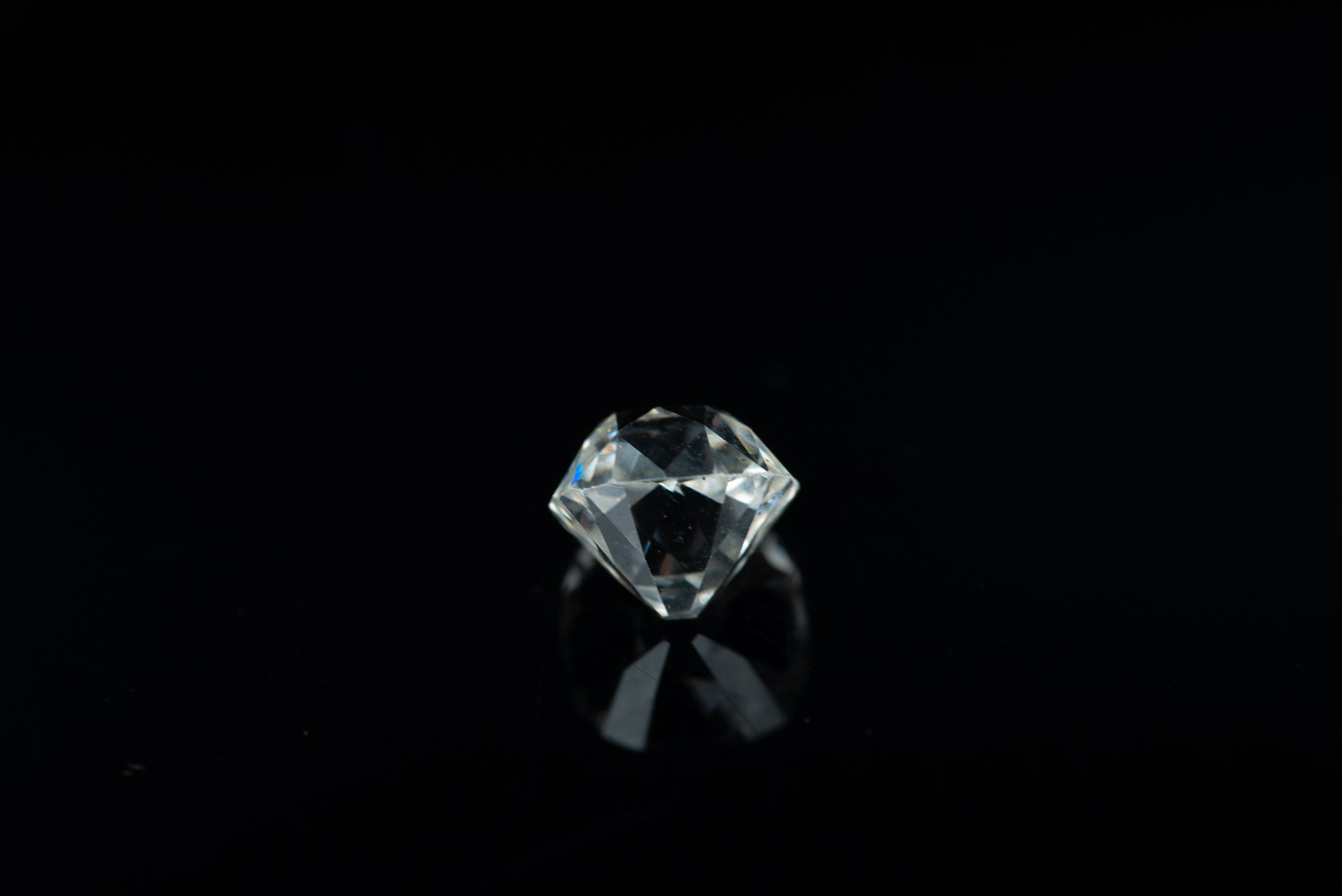 1.93 carat loose diamond - LUXORIA VITA