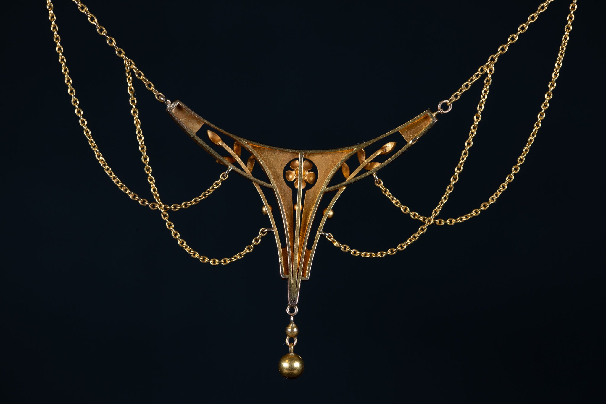 Art Nouveau Floral Lavalier Necklace - LUXORIA VITA