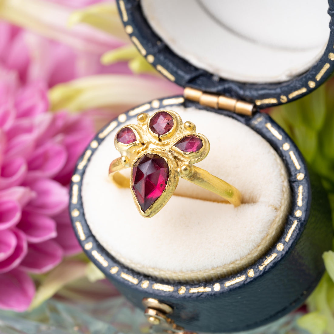 #18 A once in a lifetime find: a RARE 17th century garnet ring with multiple hallmarks (!!!)