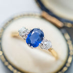 Vintage Cornflower Blue Sapphire Diamond Ring - LUXORIA VITA