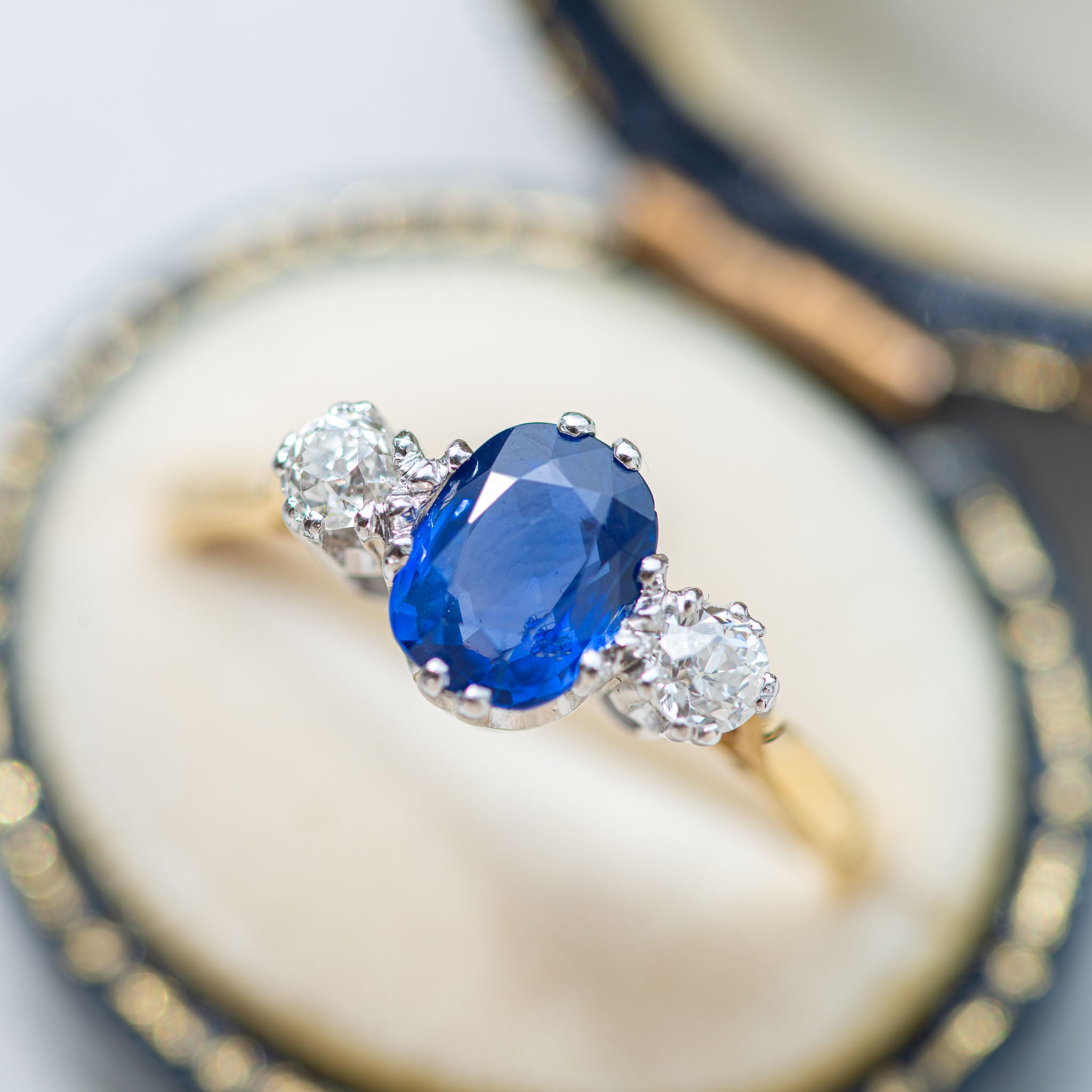 Vintage Cornflower Blue Sapphire Diamond Ring