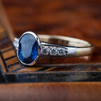 1.00ct Sapphire Diamond Ring - LUXORIA VITA