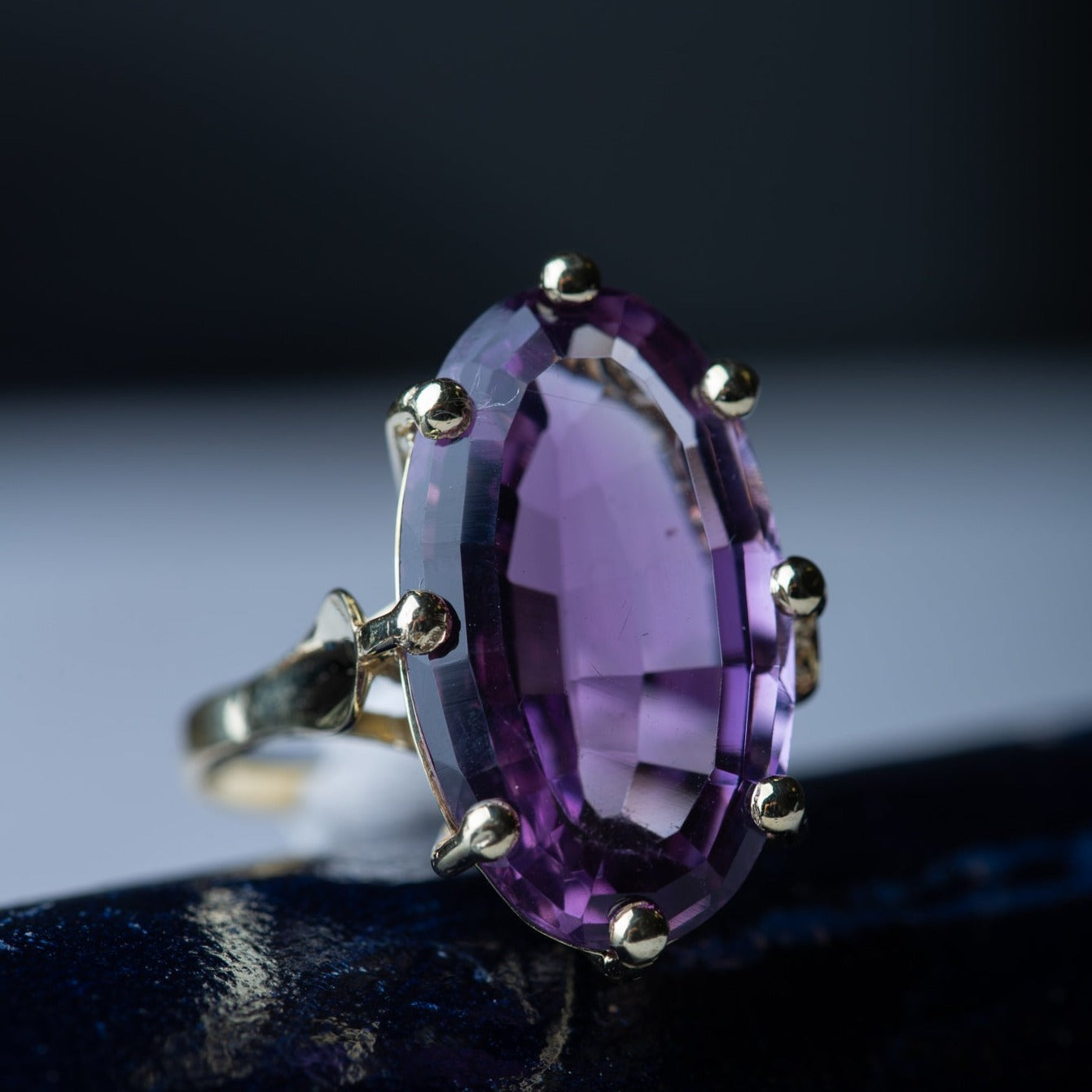 Vintage Amethyst Ring - Luxoria Vita